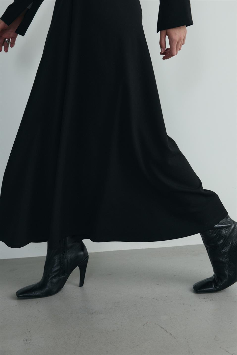 Siyah Norena Düğümlü Midi Elbise