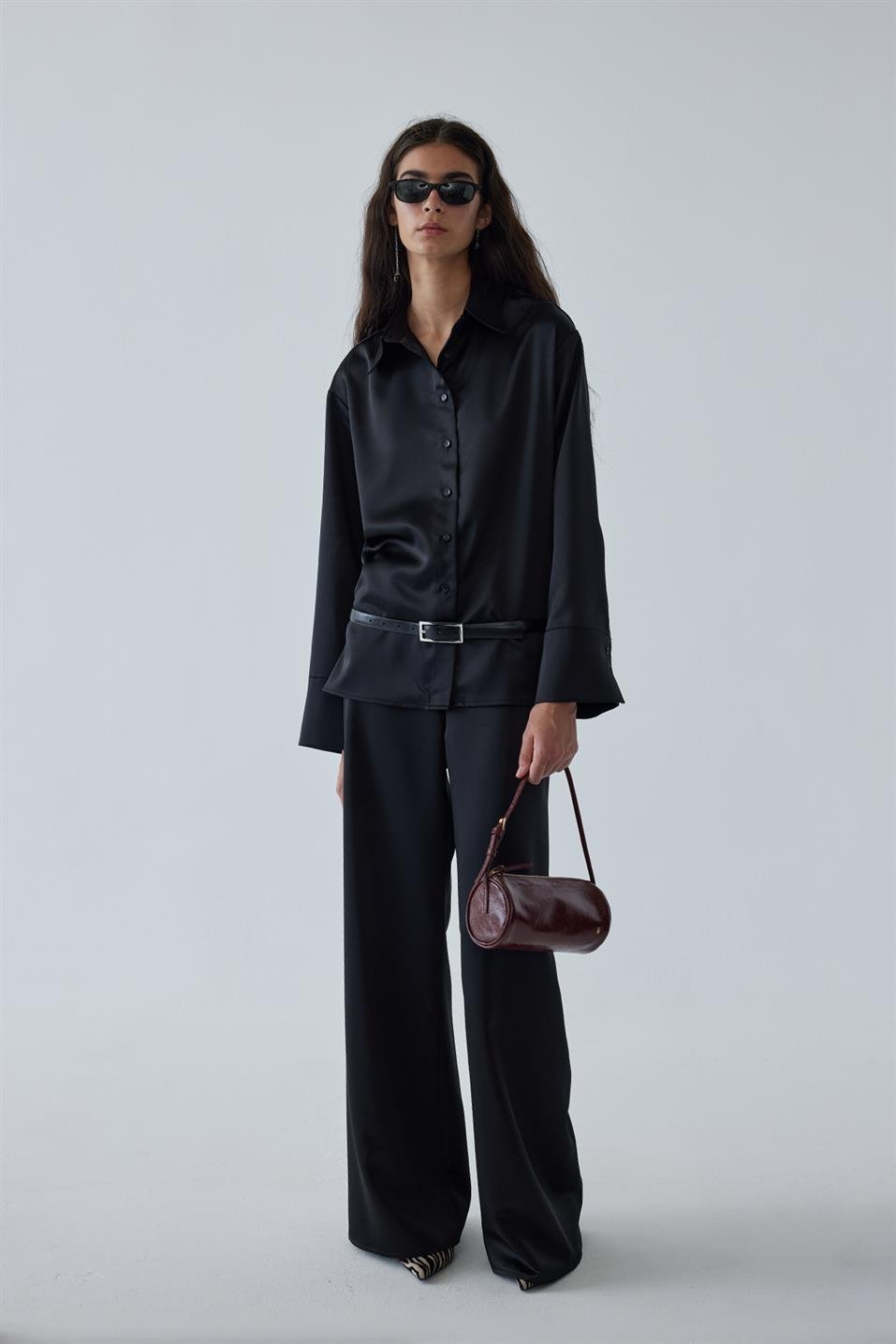 Siyah Pol Saten Gömlek