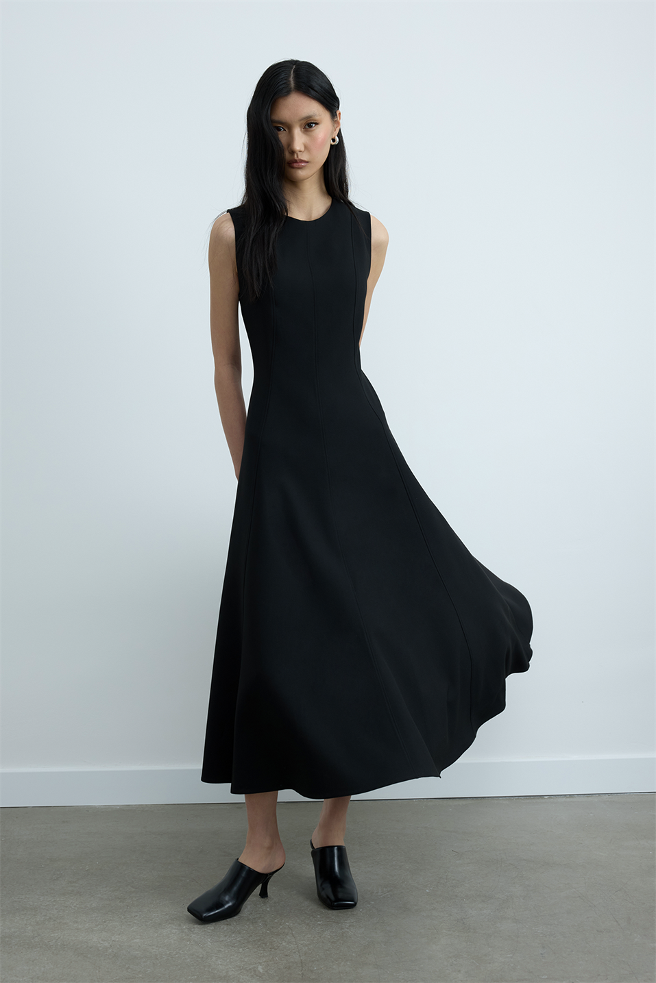 Siyah Sarah Kloş Elbise