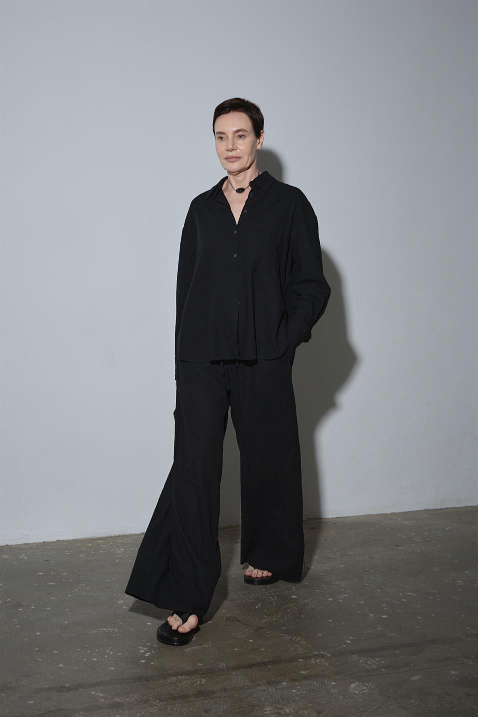 Siyah Serin Oversize Keten Gömlek