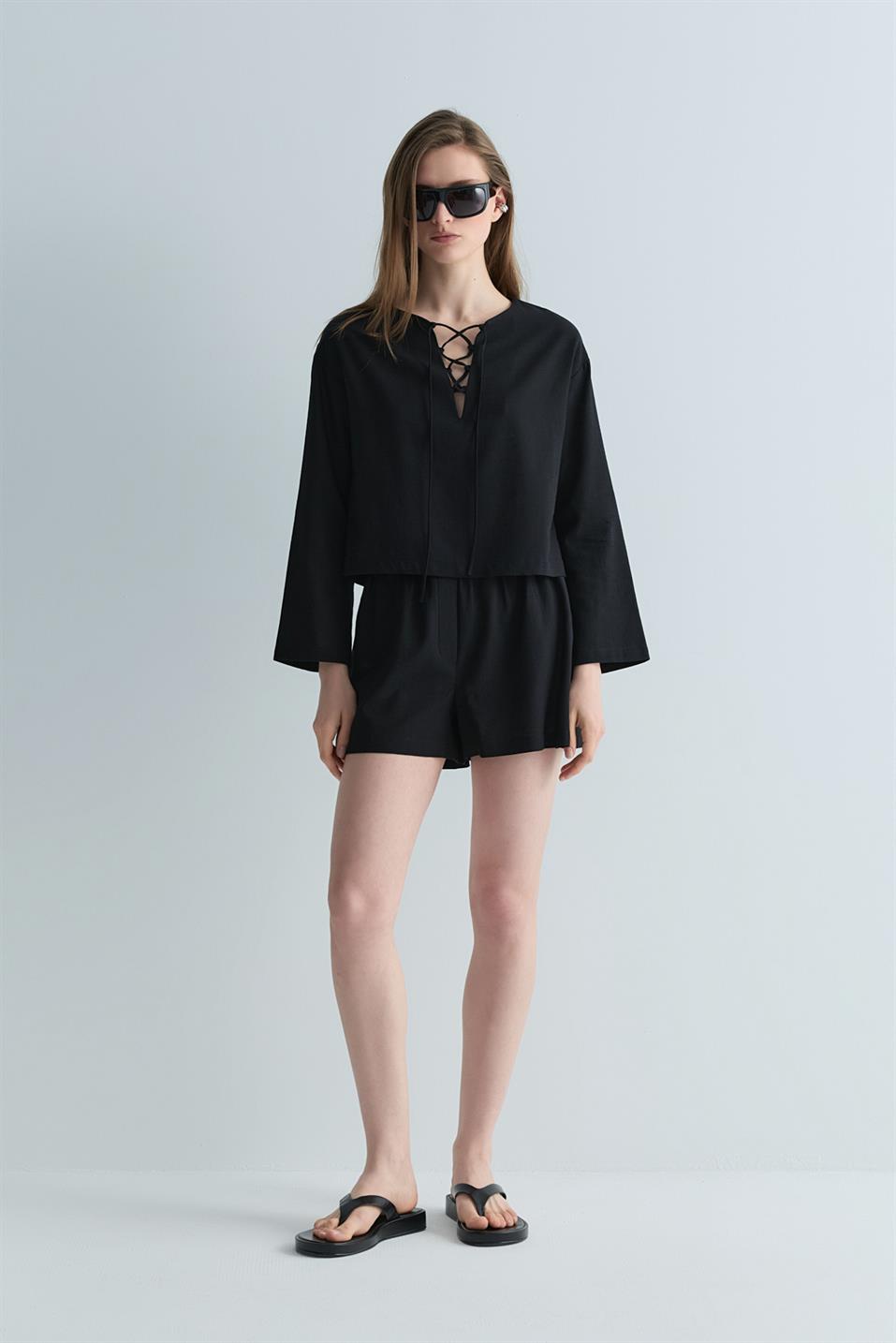 Zoe Basic Linen Shorts