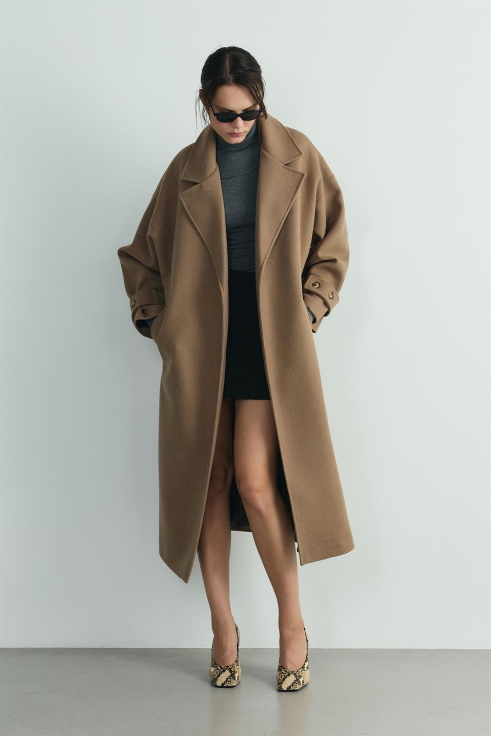 Sütlü Kahve Sudi Yırtmaçlı Maxi Kaban