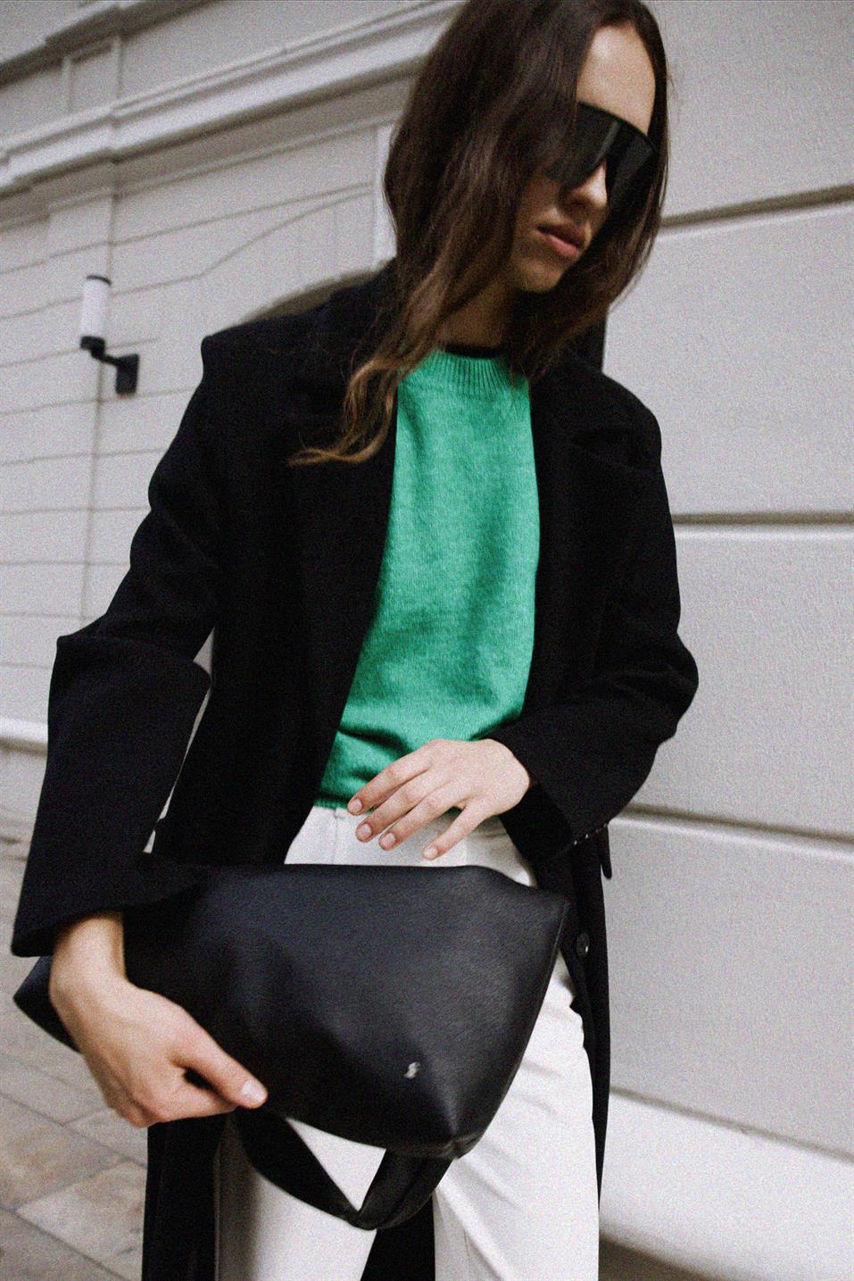 Robe Short-Sleeved Sweater