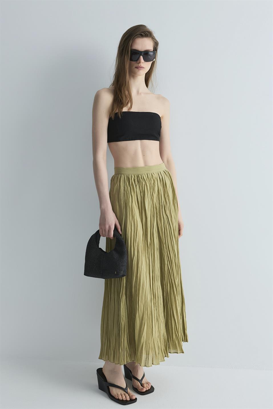 Rose Pleated Skirt