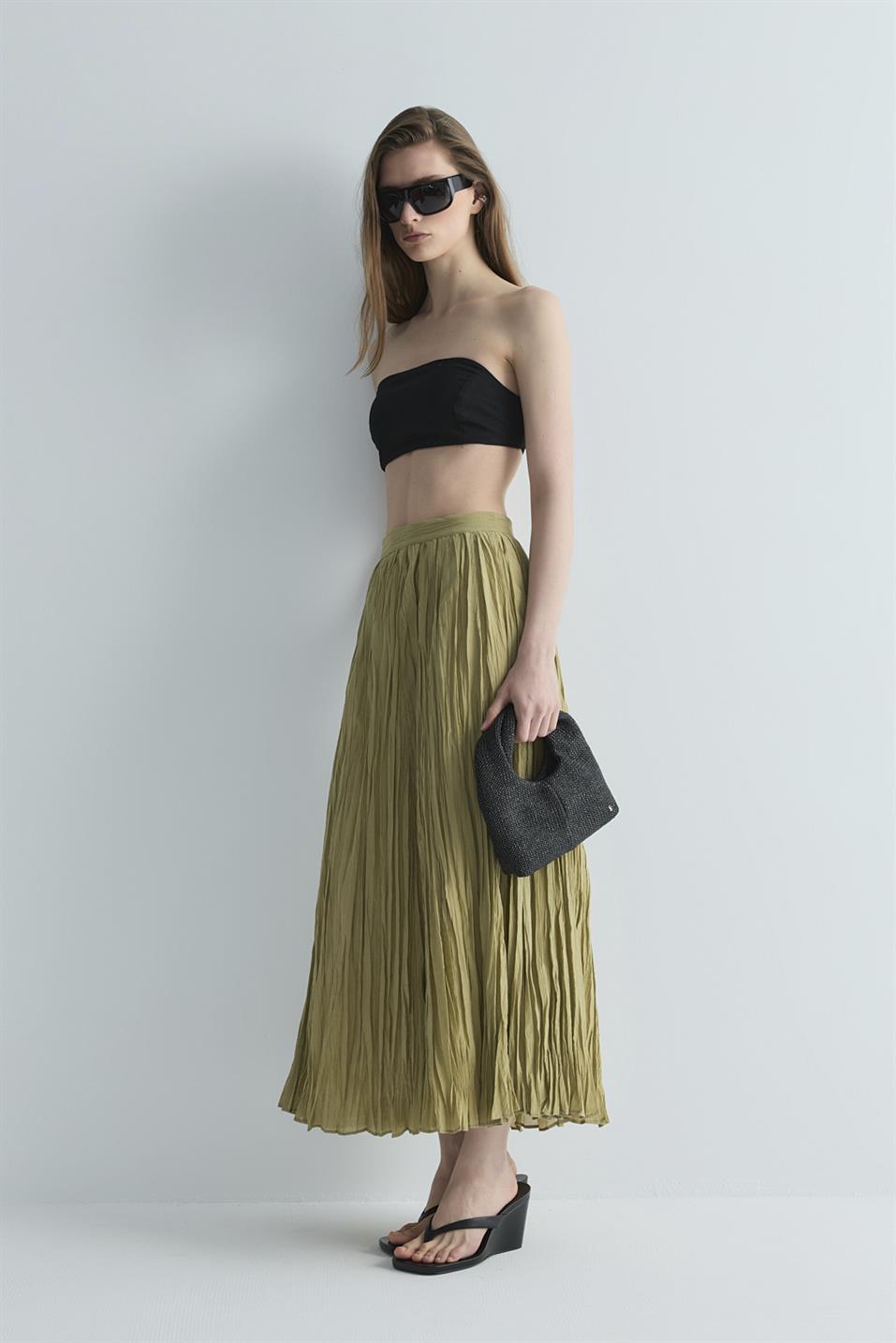 Rose Pleated Skirt
