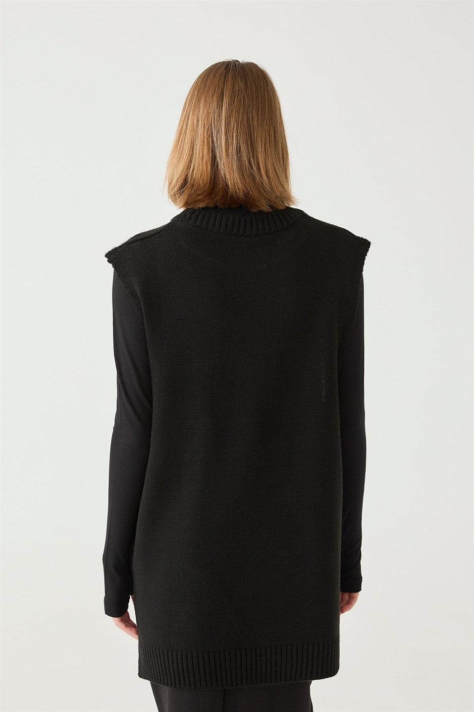 Black Slit Detailed Knitwear Sweater
