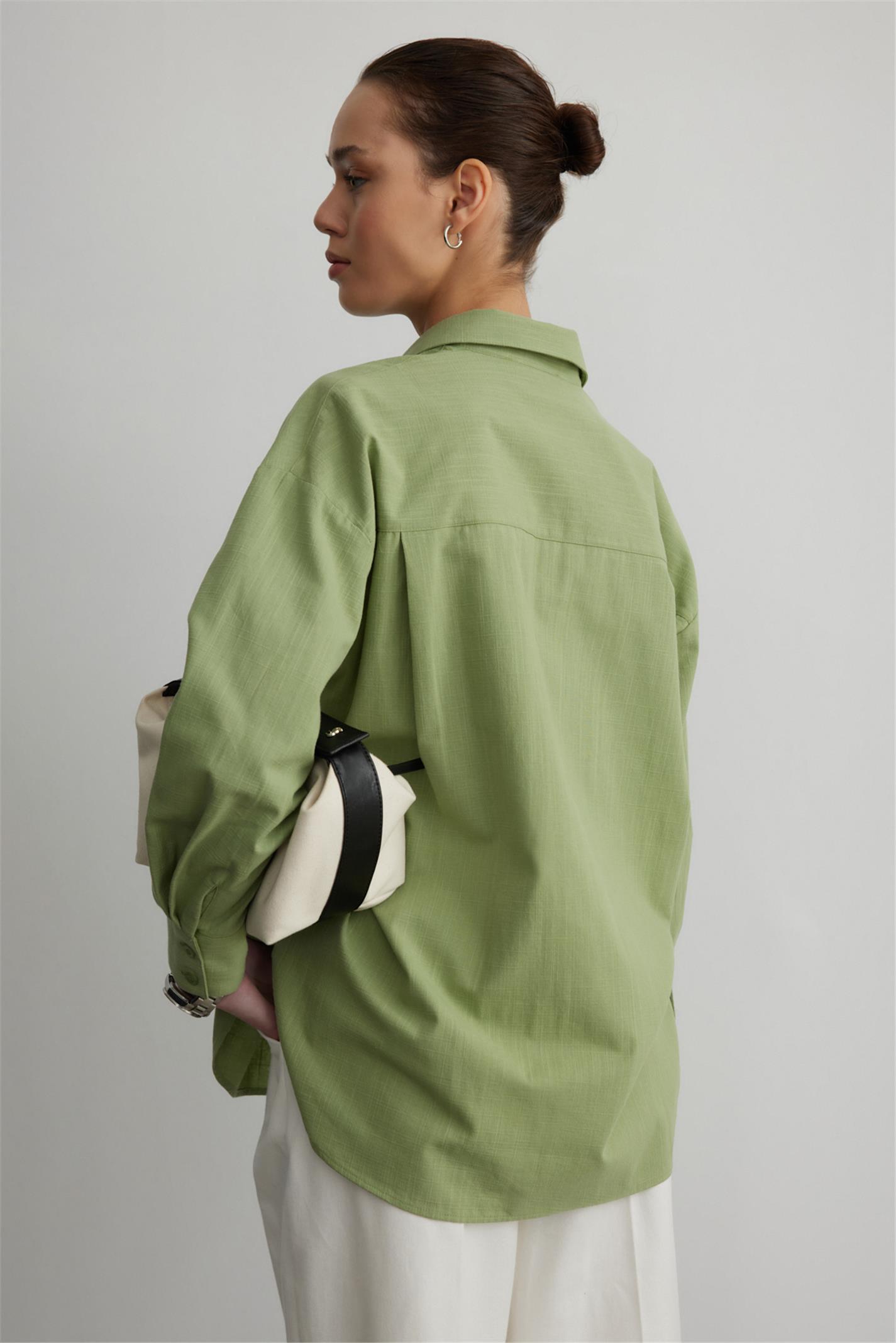 Yeşil Cepli Oversize Keten Gömlek | Suud Collection