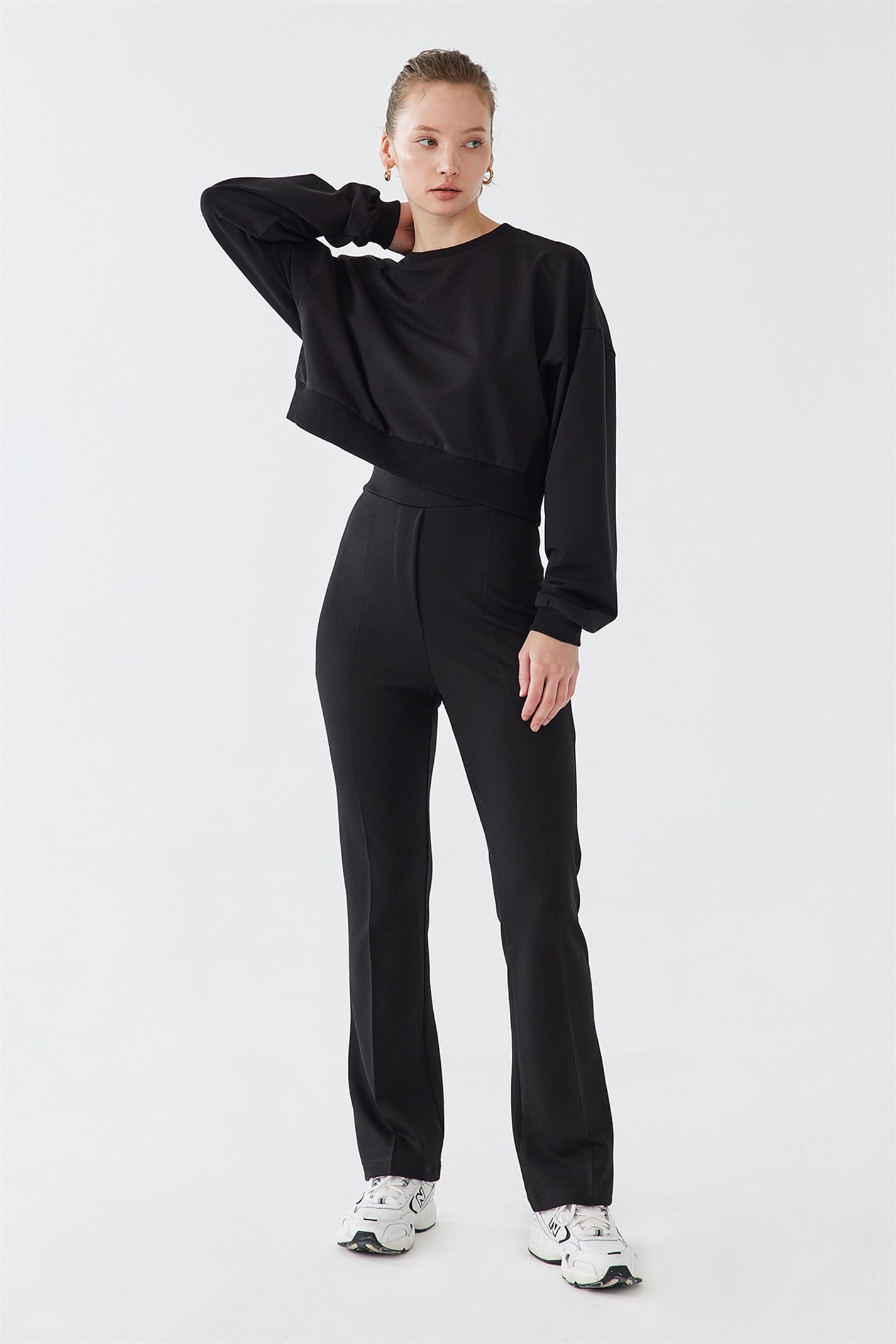 Siyah Crop Pamuklu Sweatshirt | Suud Collection