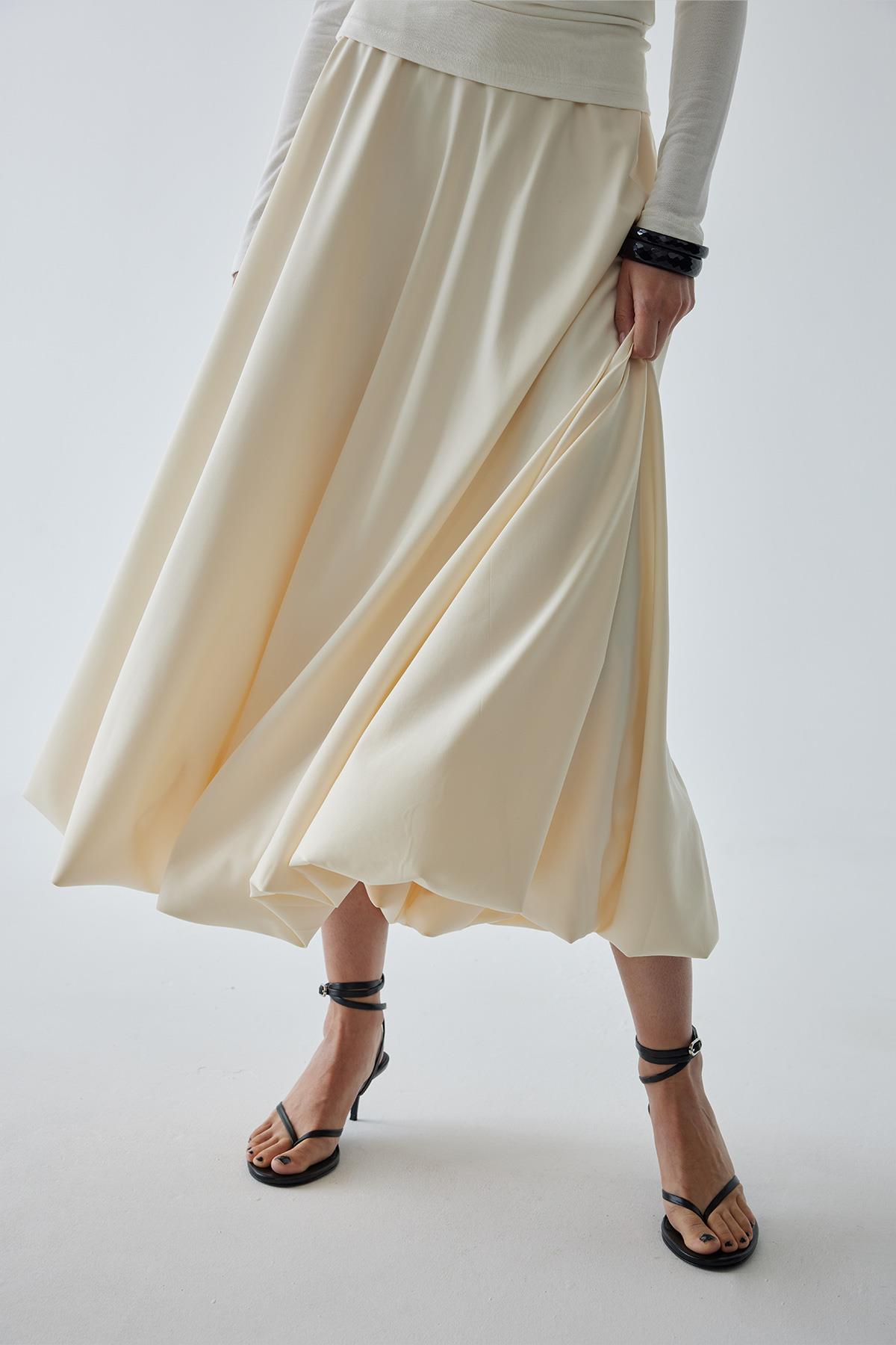 Cream Satin Balloon Skirt | Suud Collection