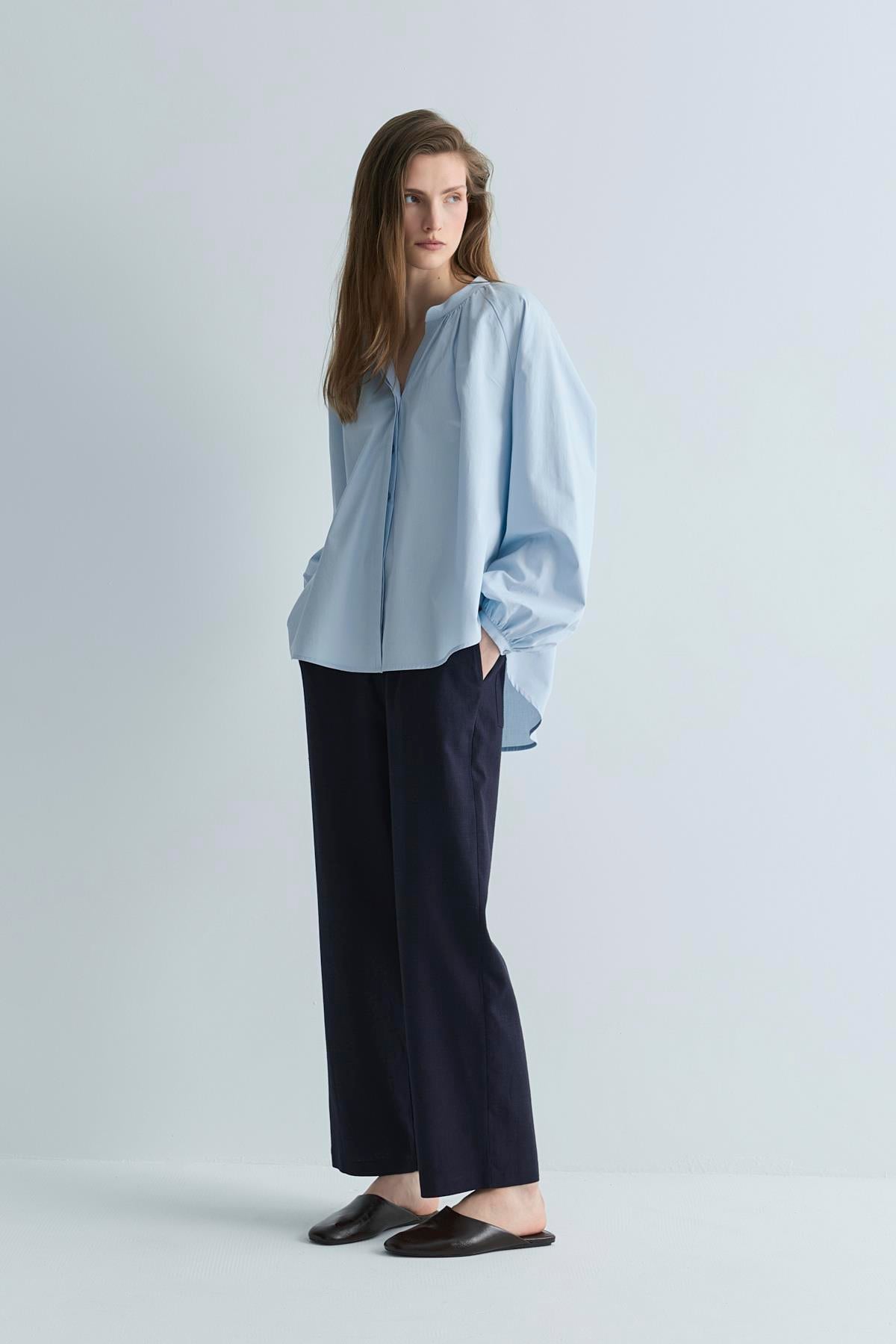 【ネイビー】LINEN LIKE SLACKS Regal Blue Pure Linen Double Pleated with Overlap Button Detail