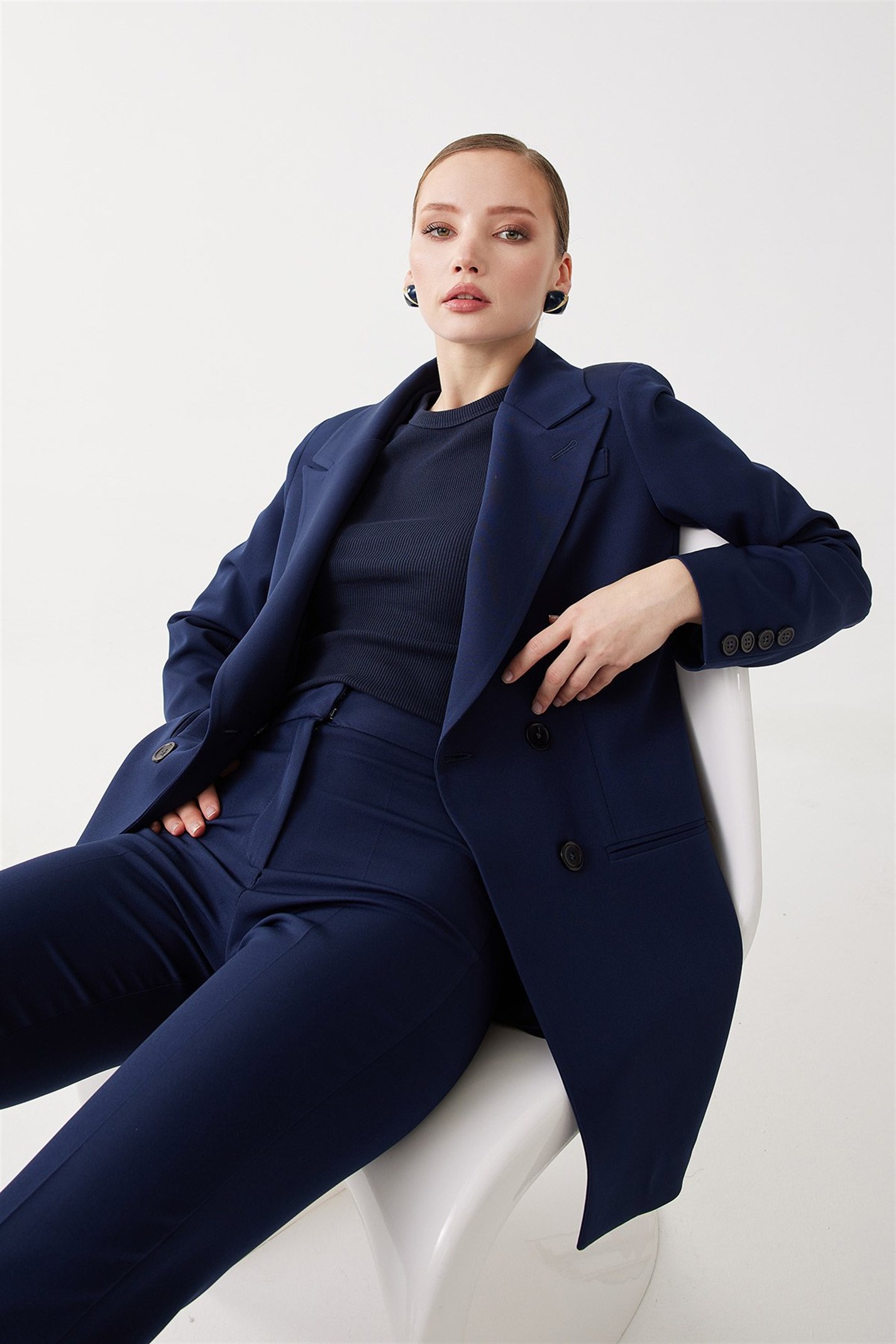 Navy Blue Oversize Buttoned Blazer Jacket | Suud Collection