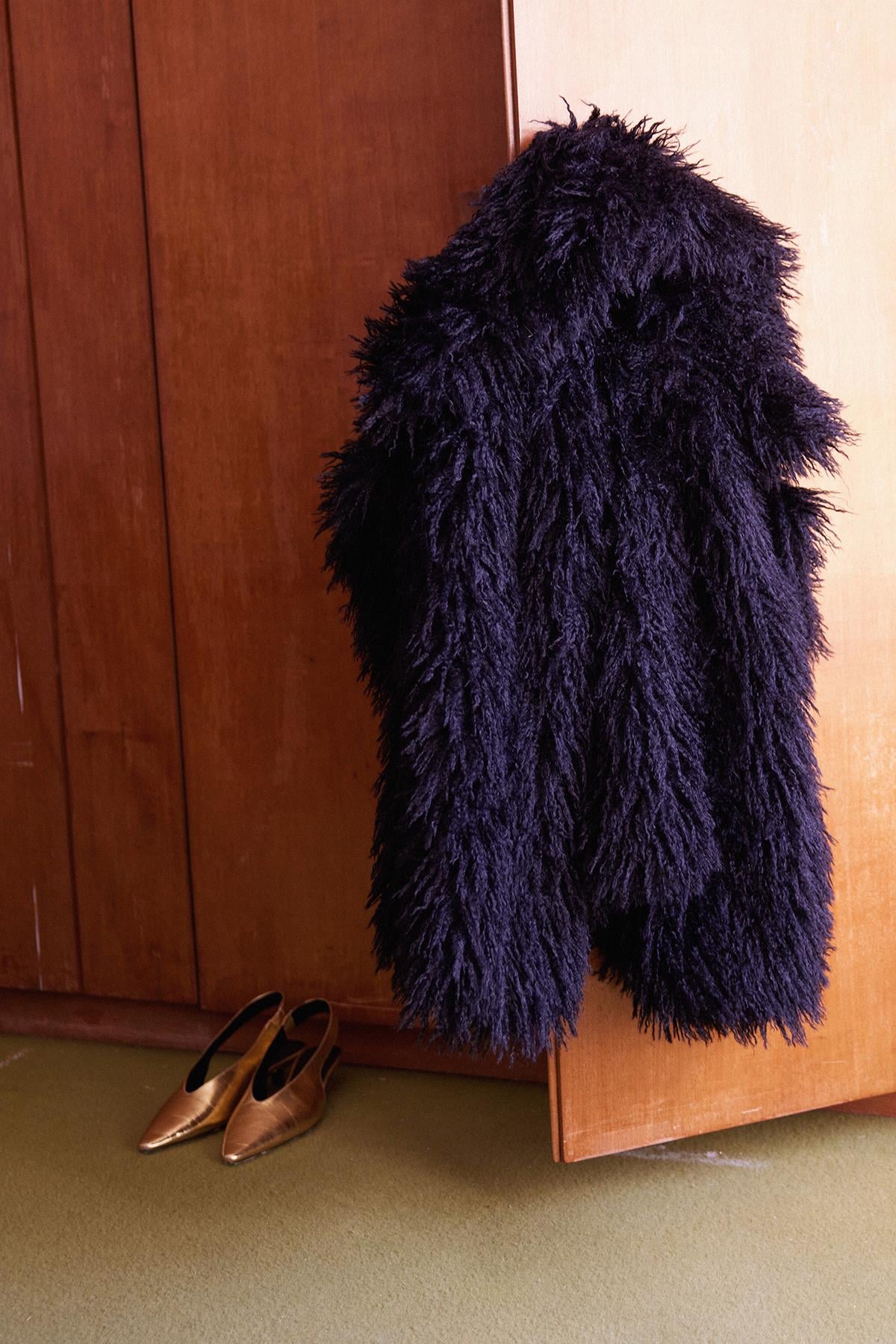 Black Core Faux Fur Jacket | Suud Collection
