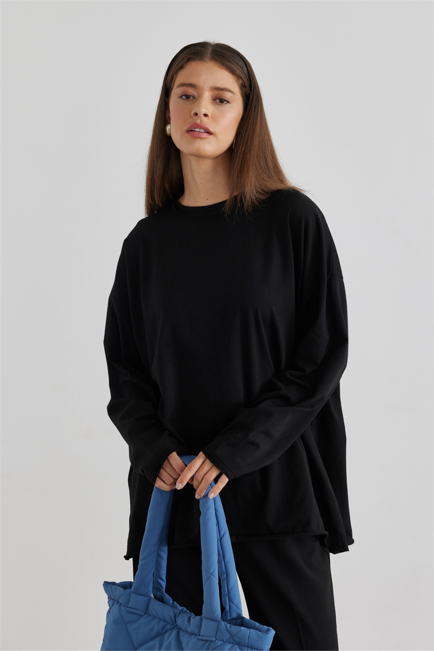 Siyah Uzun Kollu Oversize Tişört | Suud Collection
