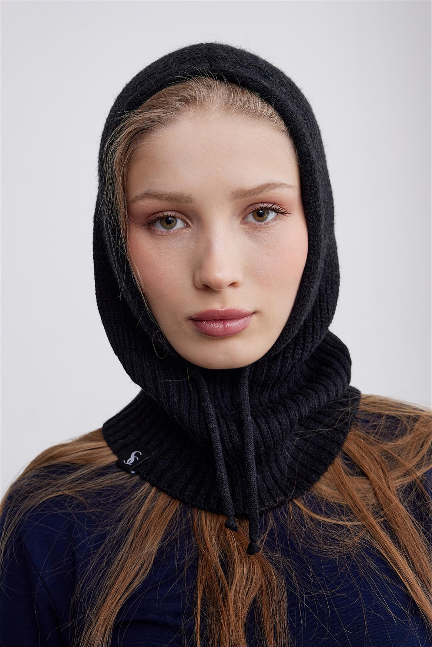 Siyah Yumuşak Dokulu Balaclava Bere | Suud Collection