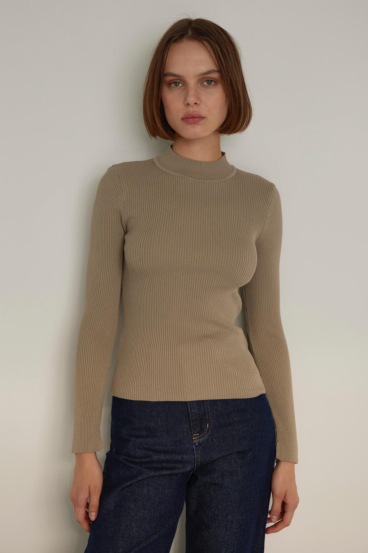 Jane Turtleneck Jumper, Grey