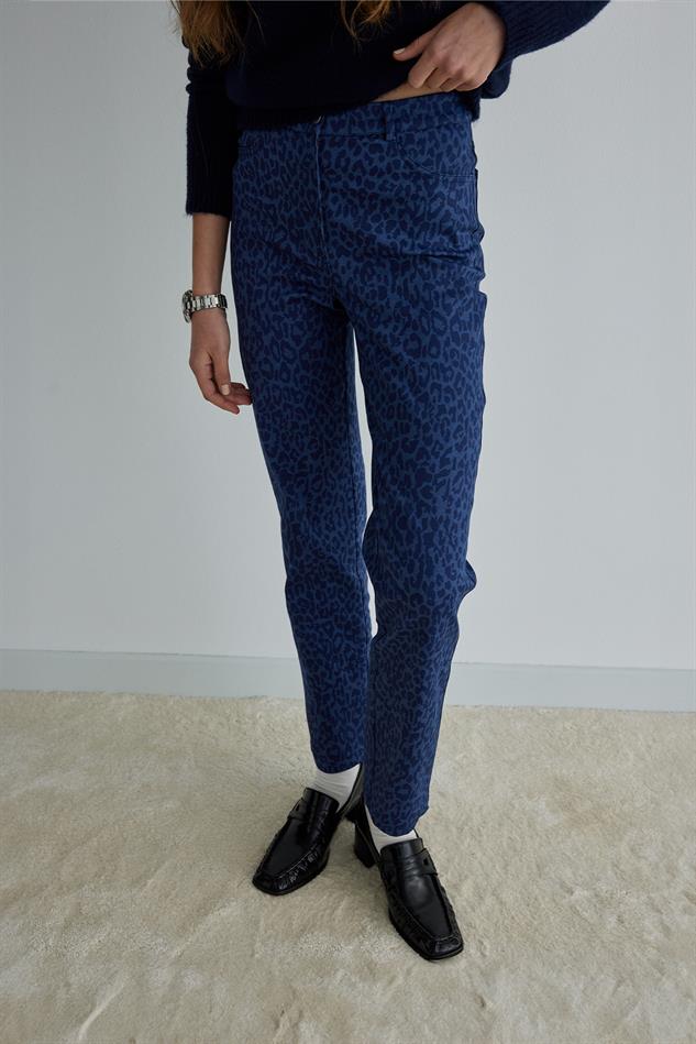 PJ KNIT CROP PANT, BON BON BLUE LEAPIN LEOPARDS