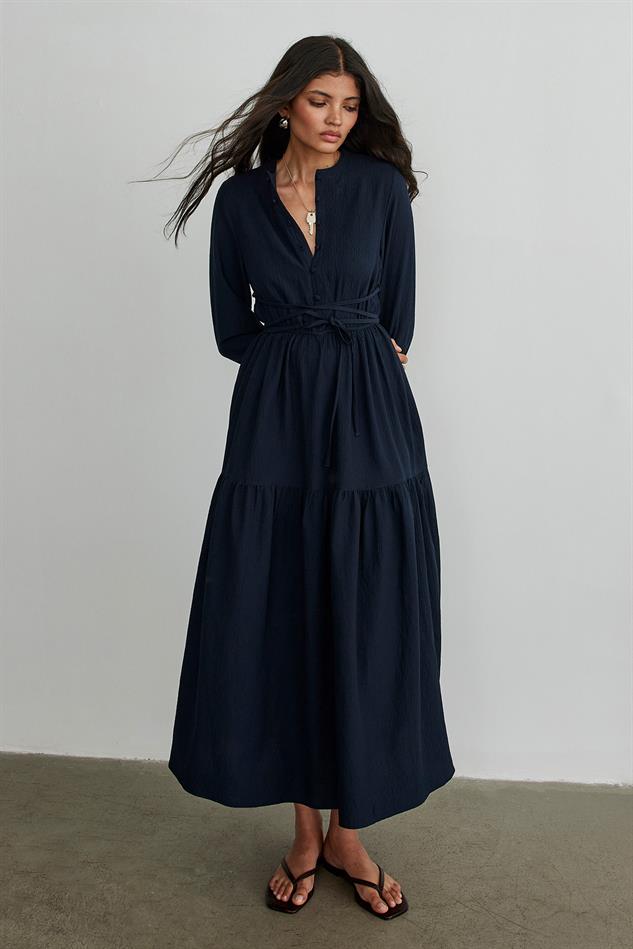 Lacivert Uzun Kordon Detaylı Maxi Elbise