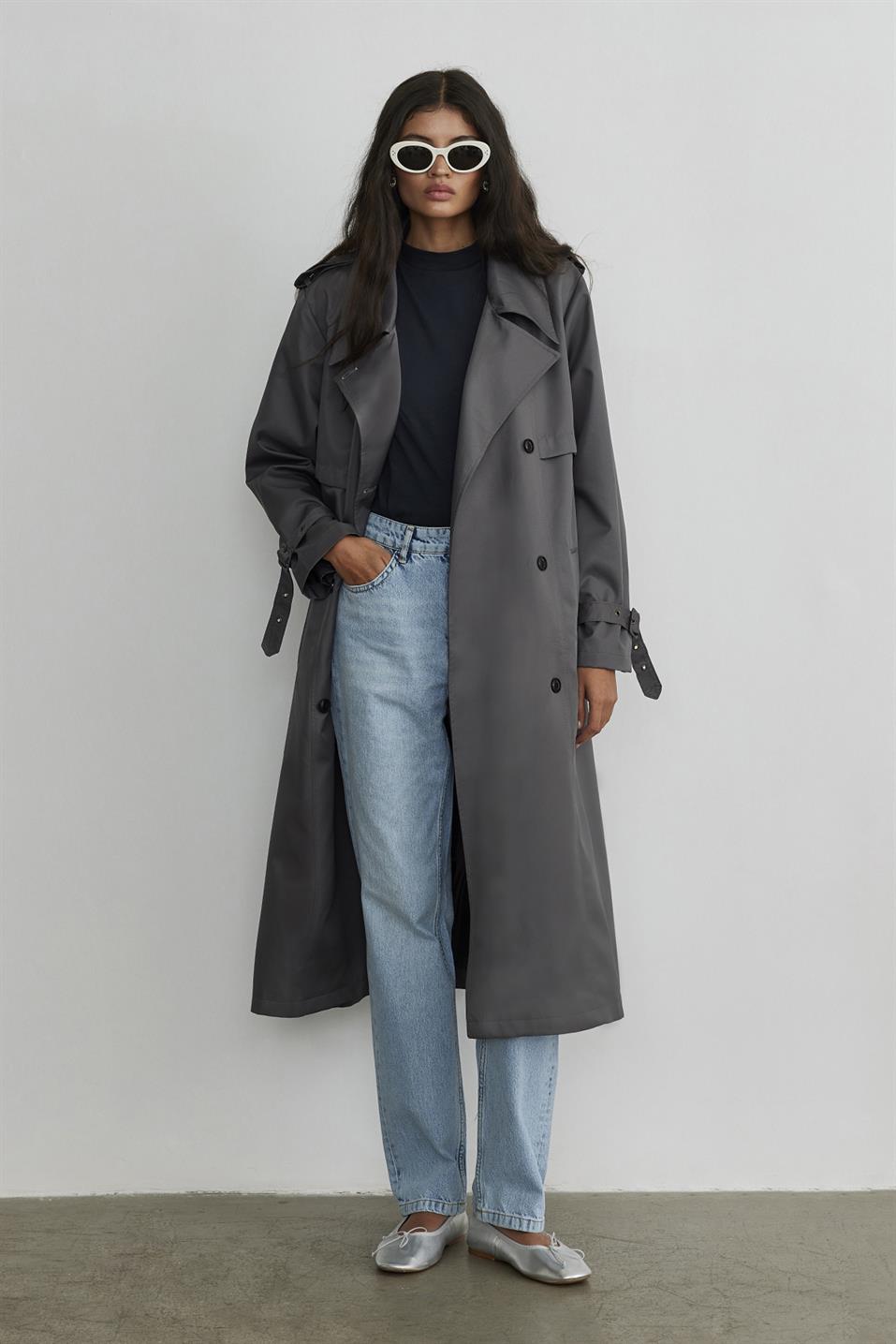 Smoked Dad Oversize Trench Coat | Suud Collection