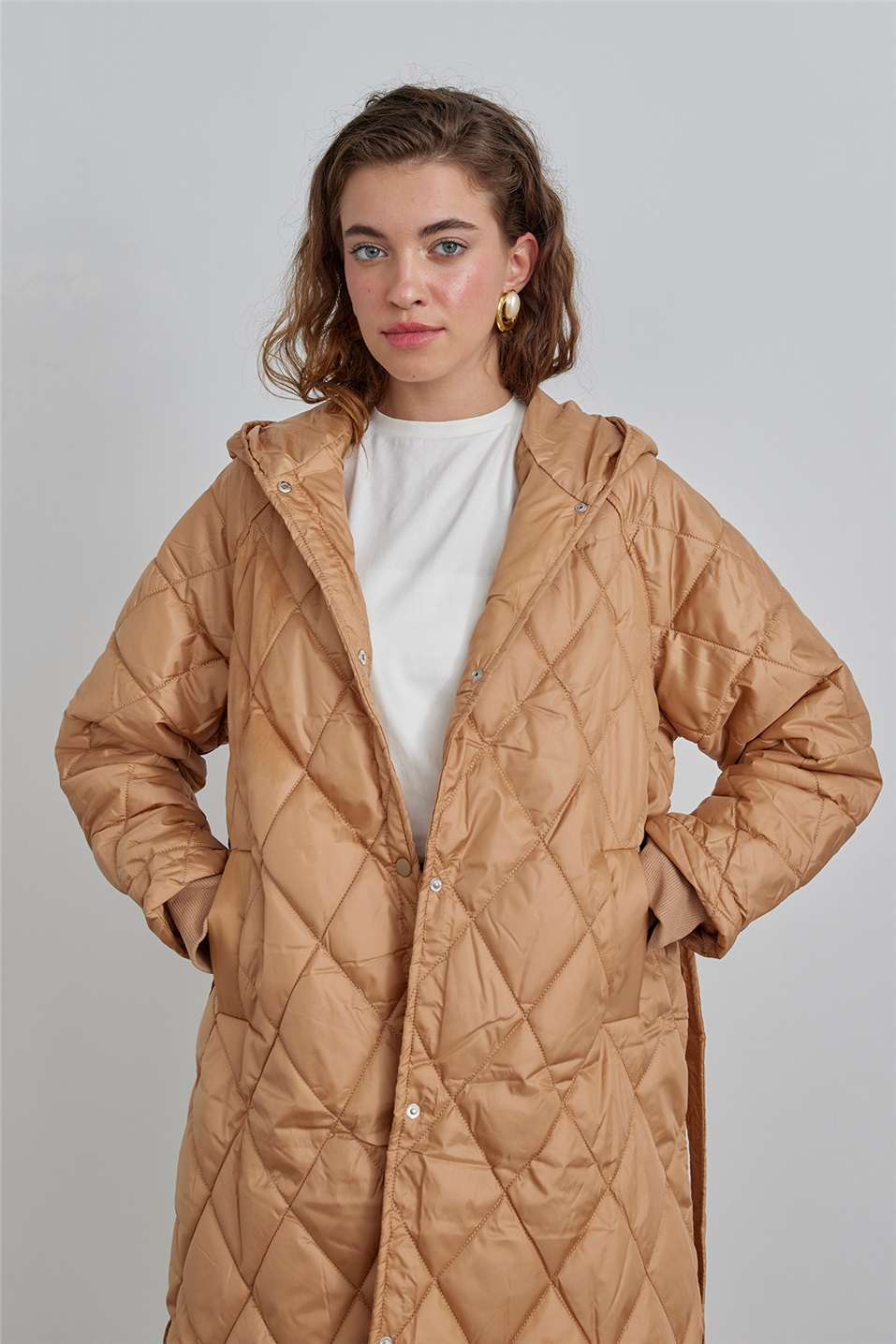 Camel Raglan Sleeve Oversize Quilted Coat Suud Collection