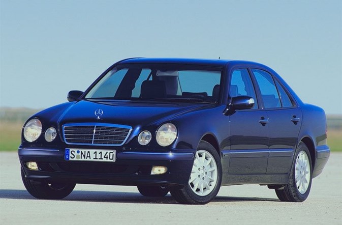 MERCEDES W210 E200 1995-2002 4lü Cam Rüzgarlık