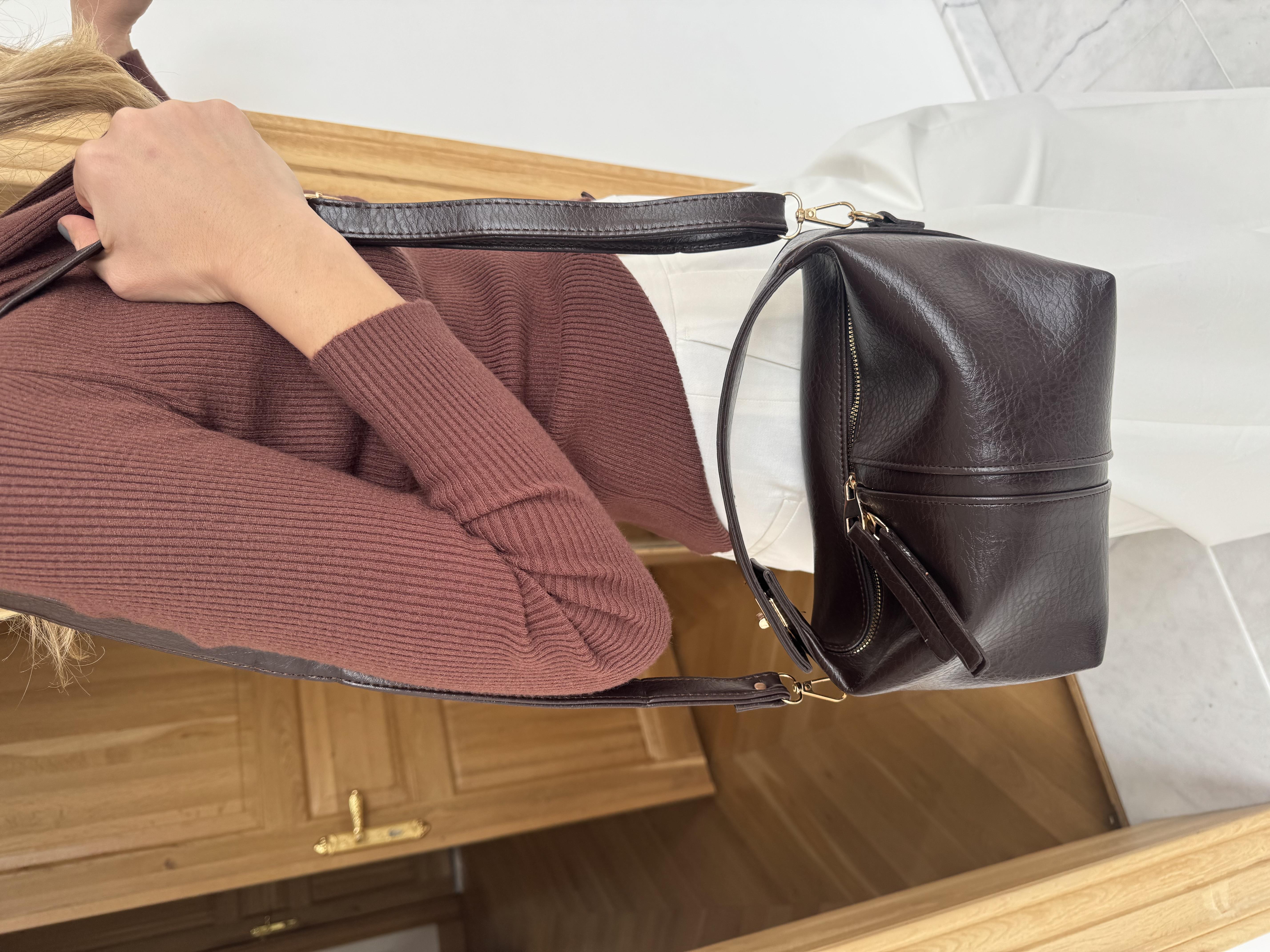Pouch Bag Kilit Askılı Omuz Çantası Acı Kahve