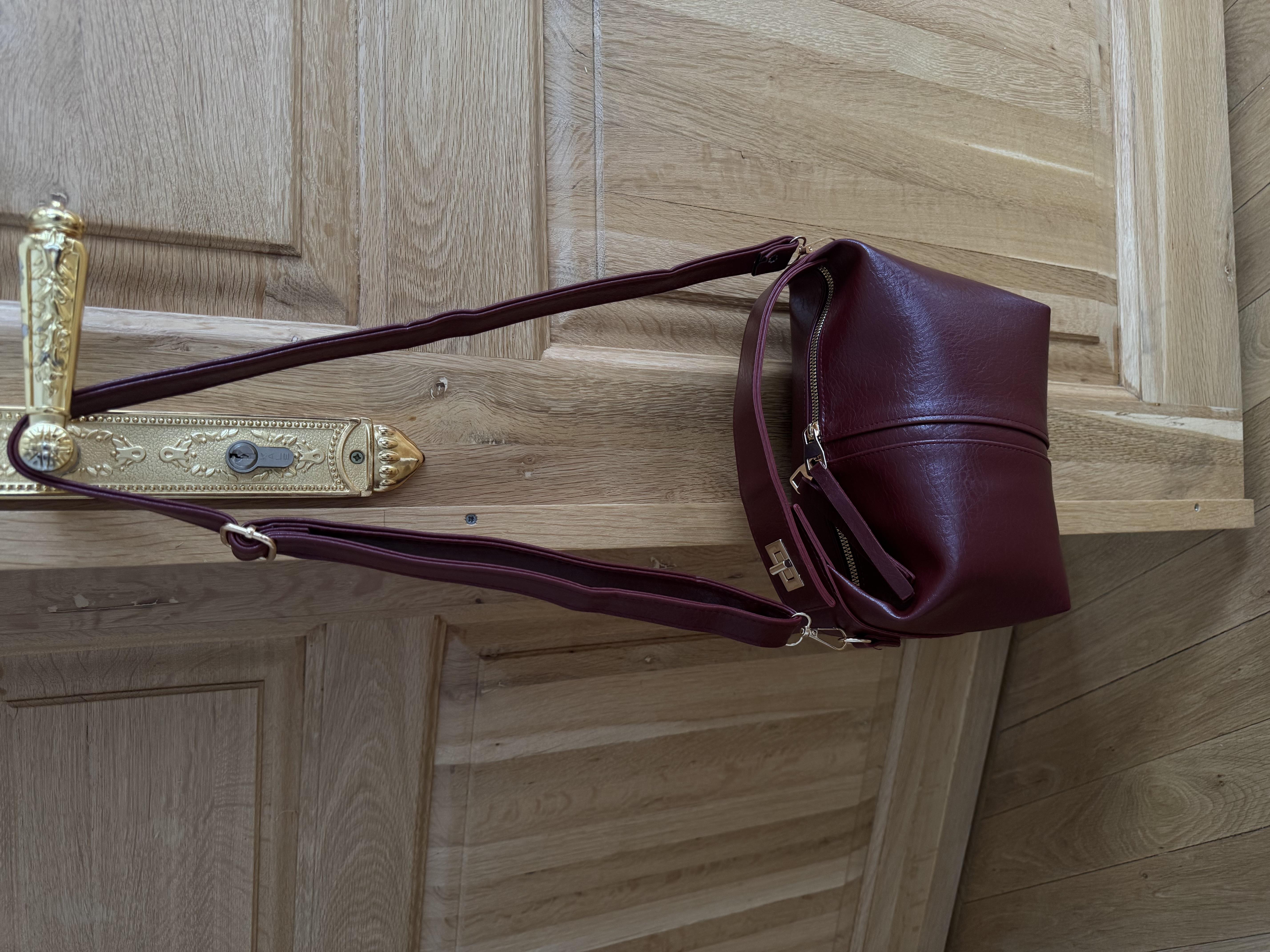 Pouch Bag Kilit Askılı Omuz Çantası Bordo