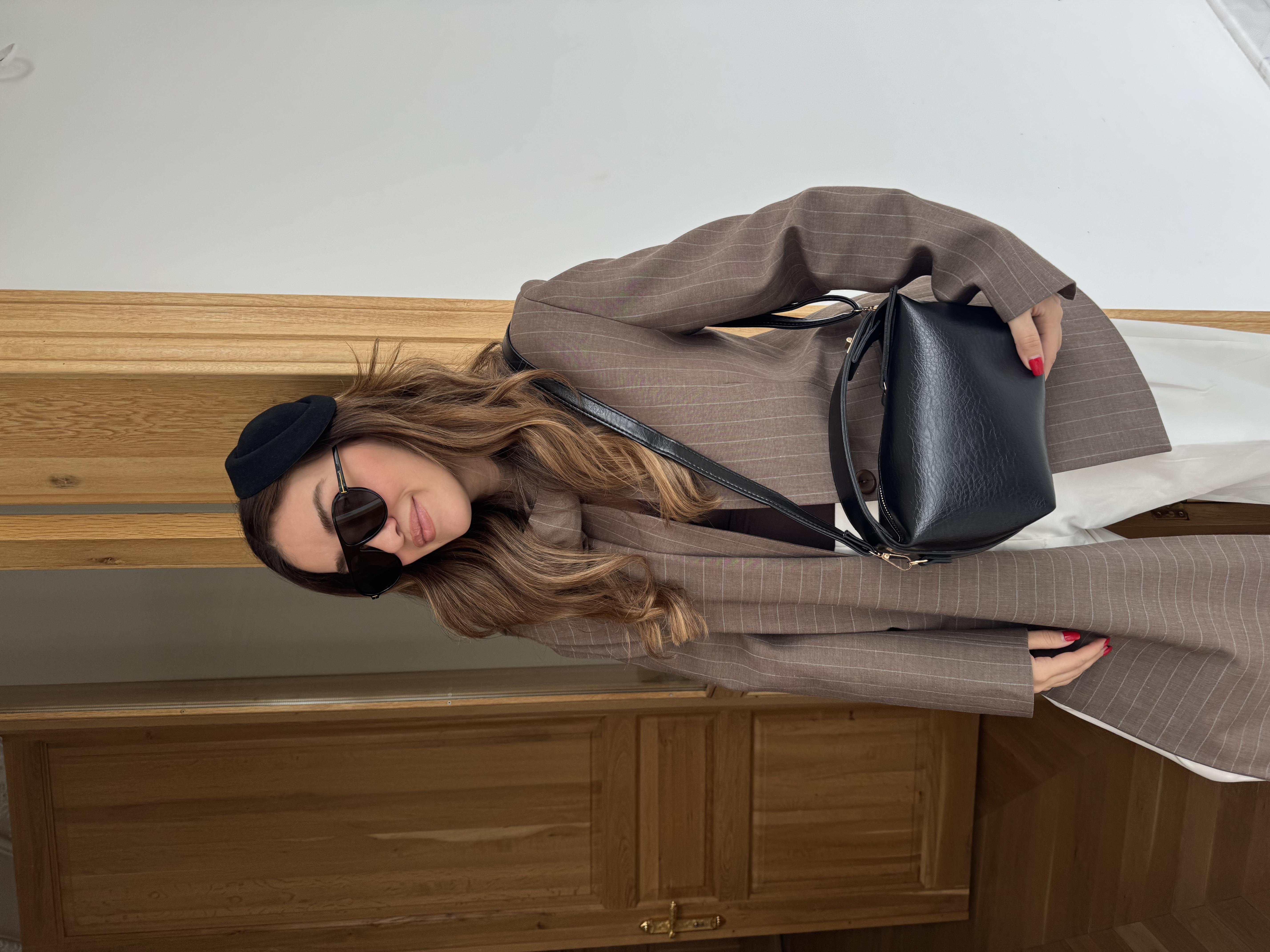 Pouch Bag Kilit Askılı Omuz Çantası Siyah