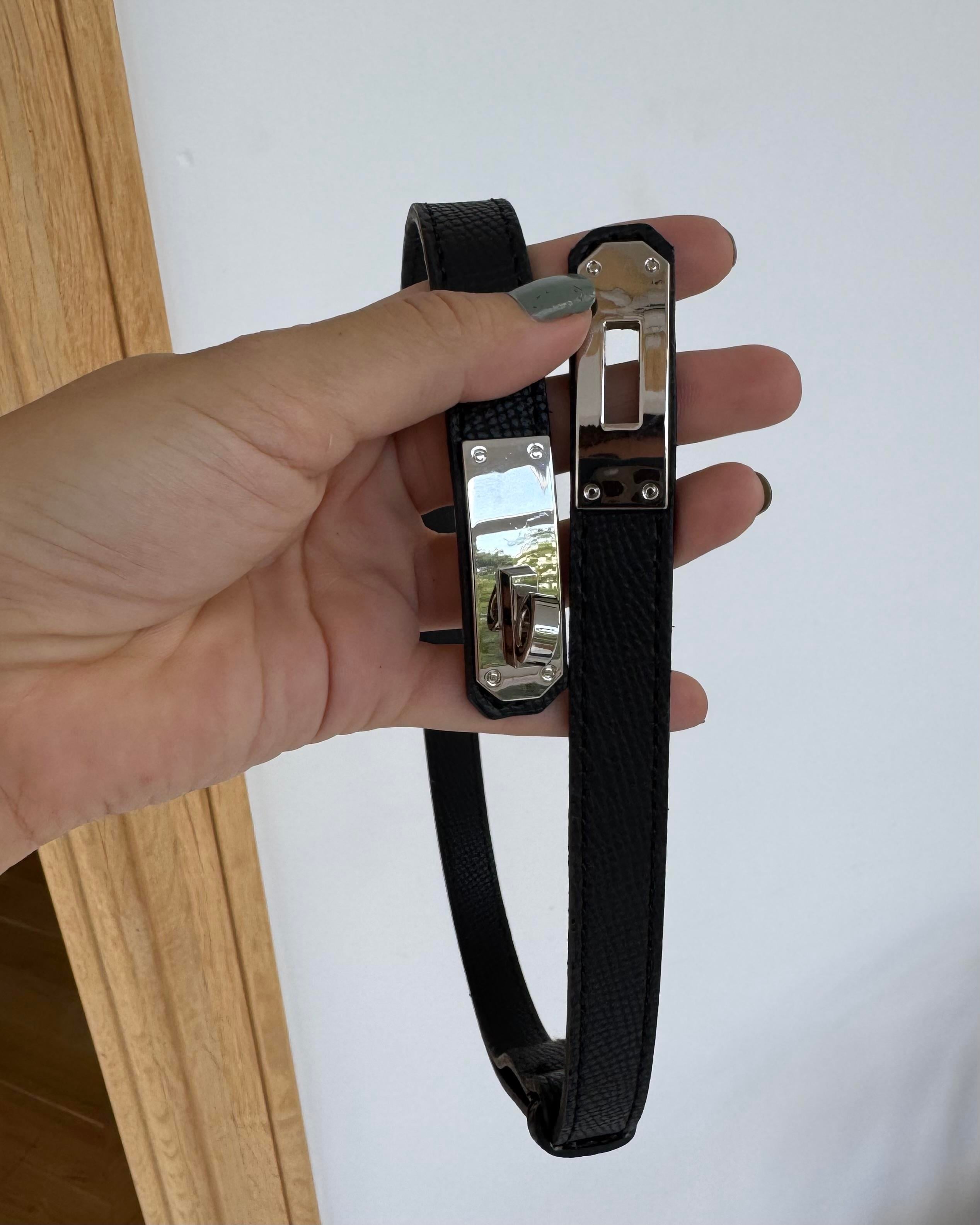 Silver Kilit Tokalı Dikişli Kemer 2cm Siyah