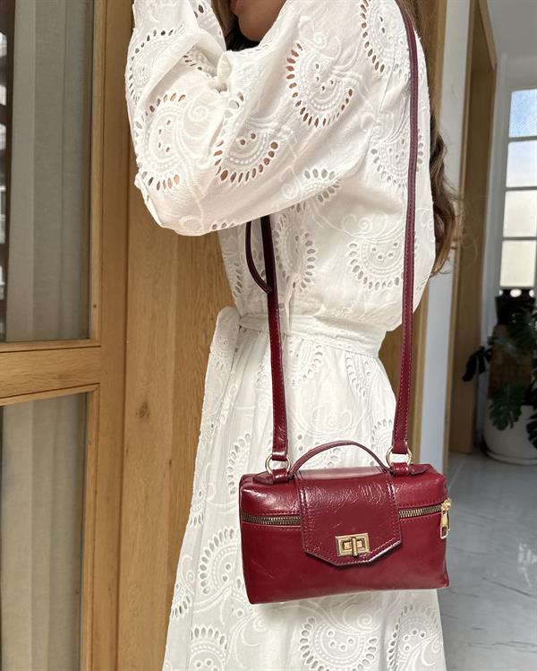 Fermuarlı Kilit Detaylı Omuz Çantası Bordo