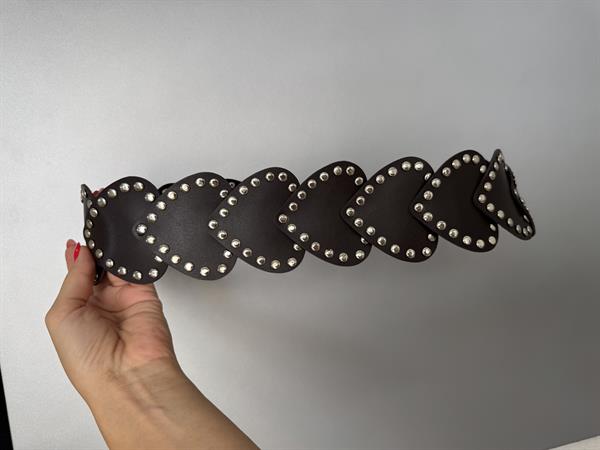 Kalp Aksesuarlı Kemer Acı Kahve