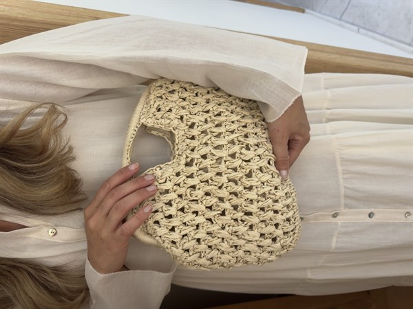 Kare Saplı Hasır Clutch Çanta Bej