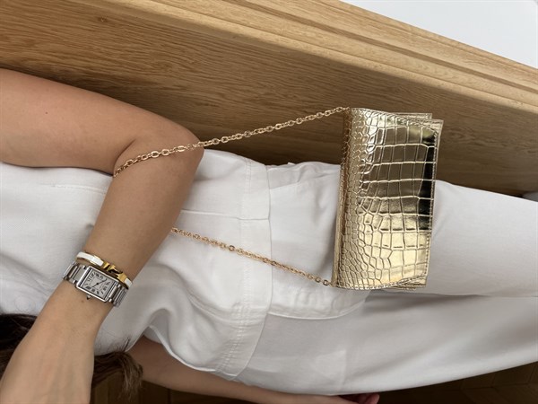 Zincir Askılı Portföy Kroko Çanta Gold