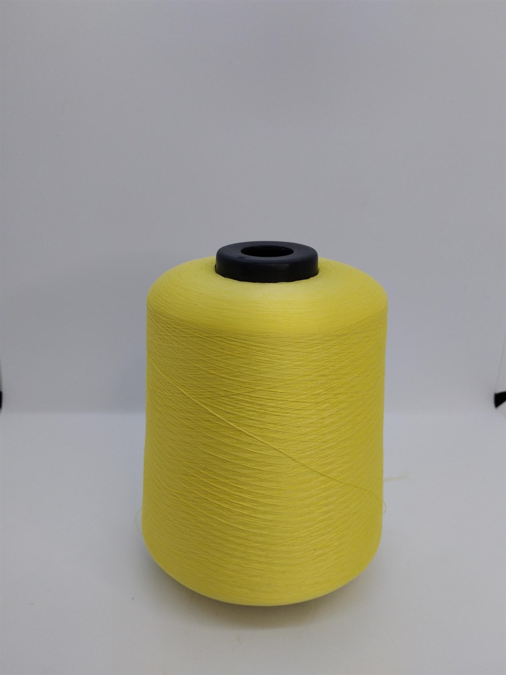 150 Denye 6074 Renkli Tekstürize Polyester Overlok İpliği (Muz İplik)