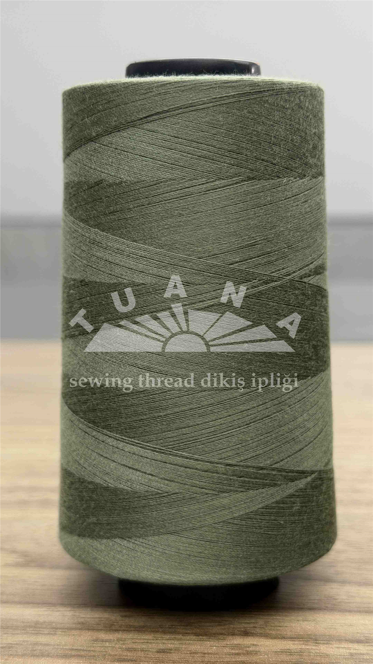 Tuana 120 Numara 1200 Renkli Polyester Dikiş İpliği