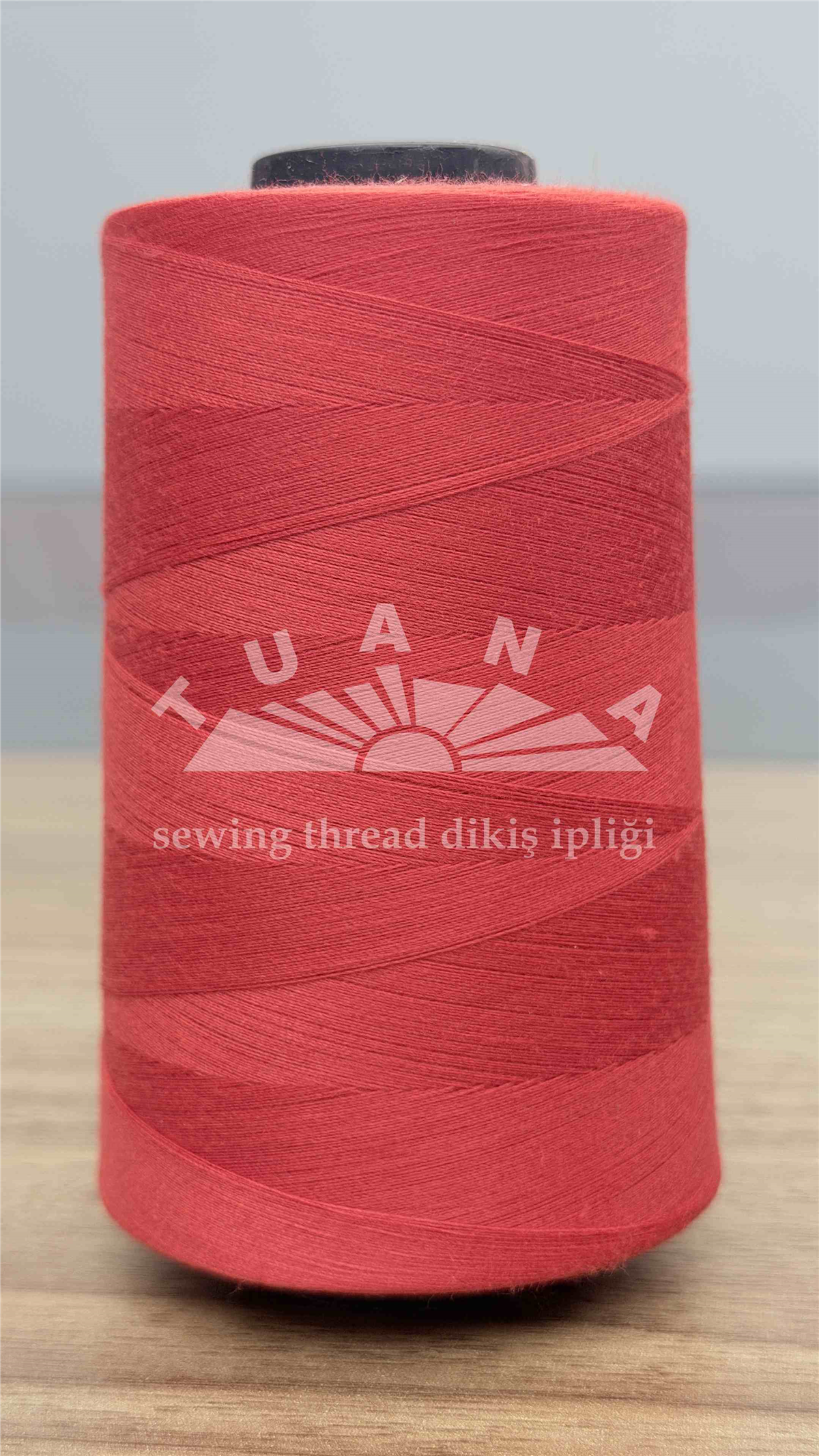 Tuana 120 Numara 380 Renkli Polyester Dikiş İpliği