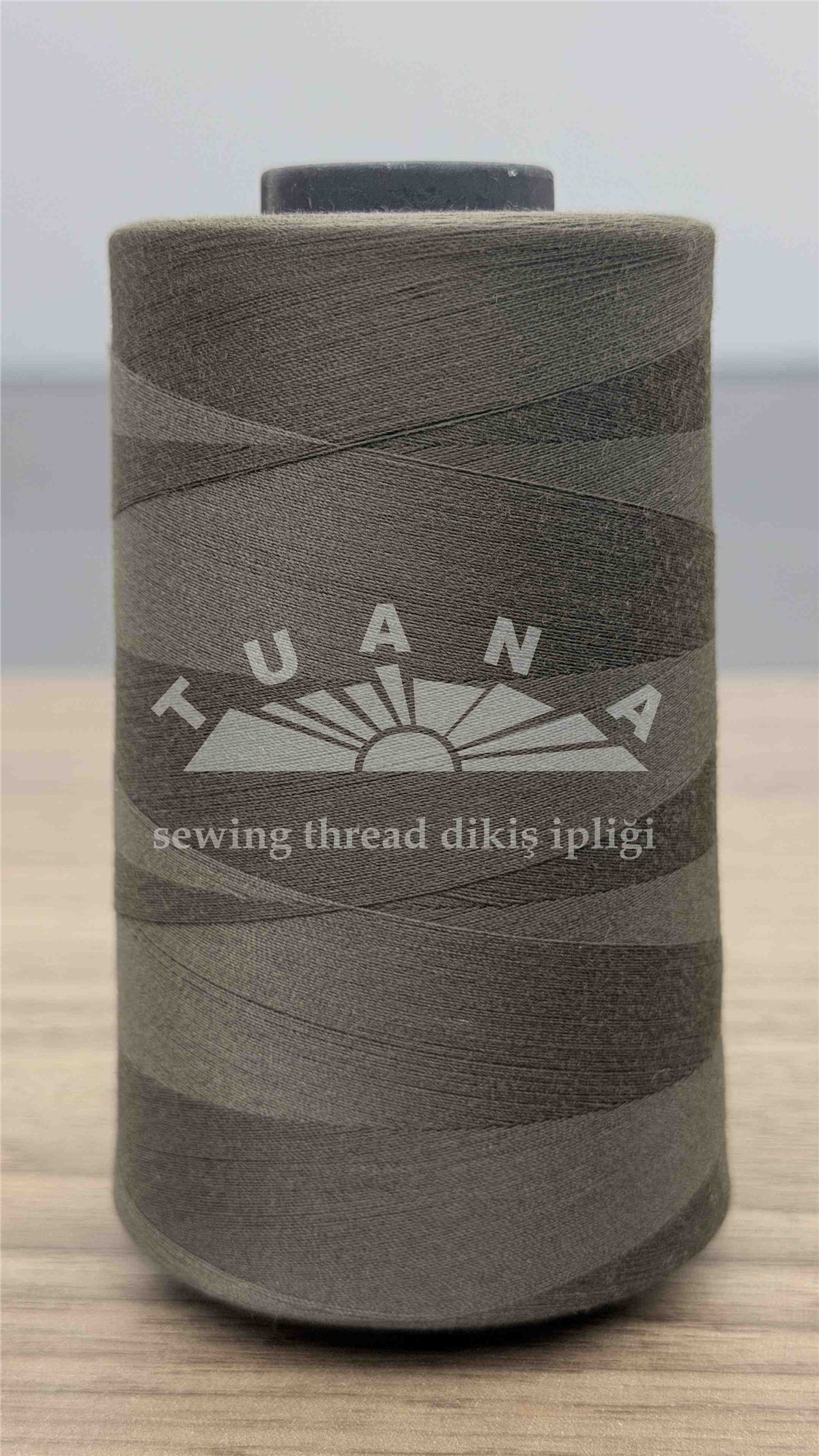 Tuana 120 Numara 640 Renkli Polyester Dikiş İpliği