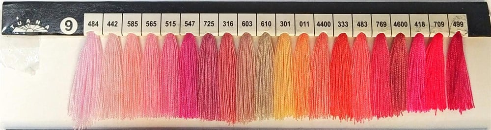 Tuana 50 Numara 011 Renkli Polyester Dikiş İpliği