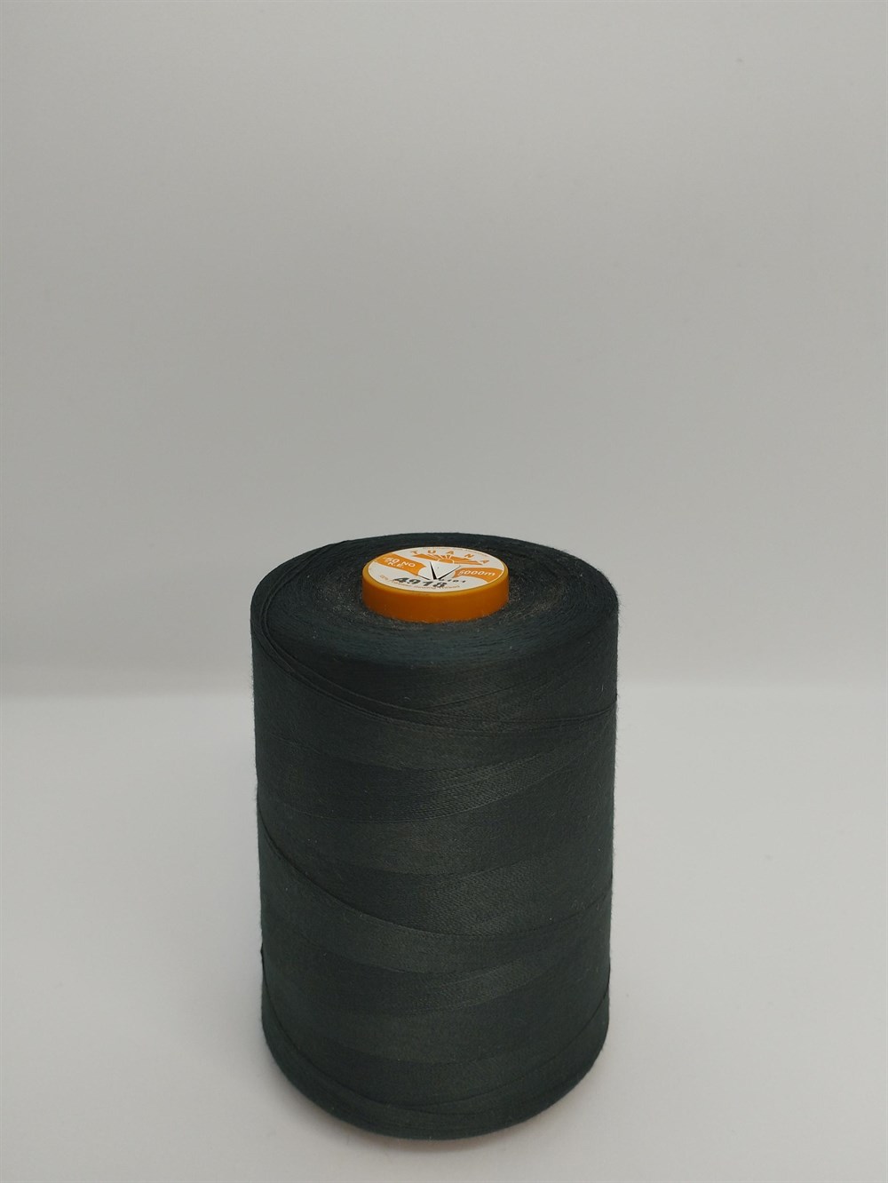 Tuana 50 Numara 4918 Renkli Polyester Dikiş İpliği