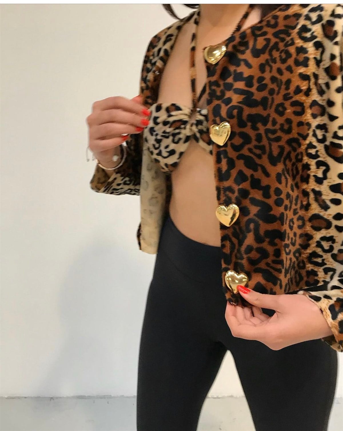 LEOPAR DESENLİ KADİFE ÜST