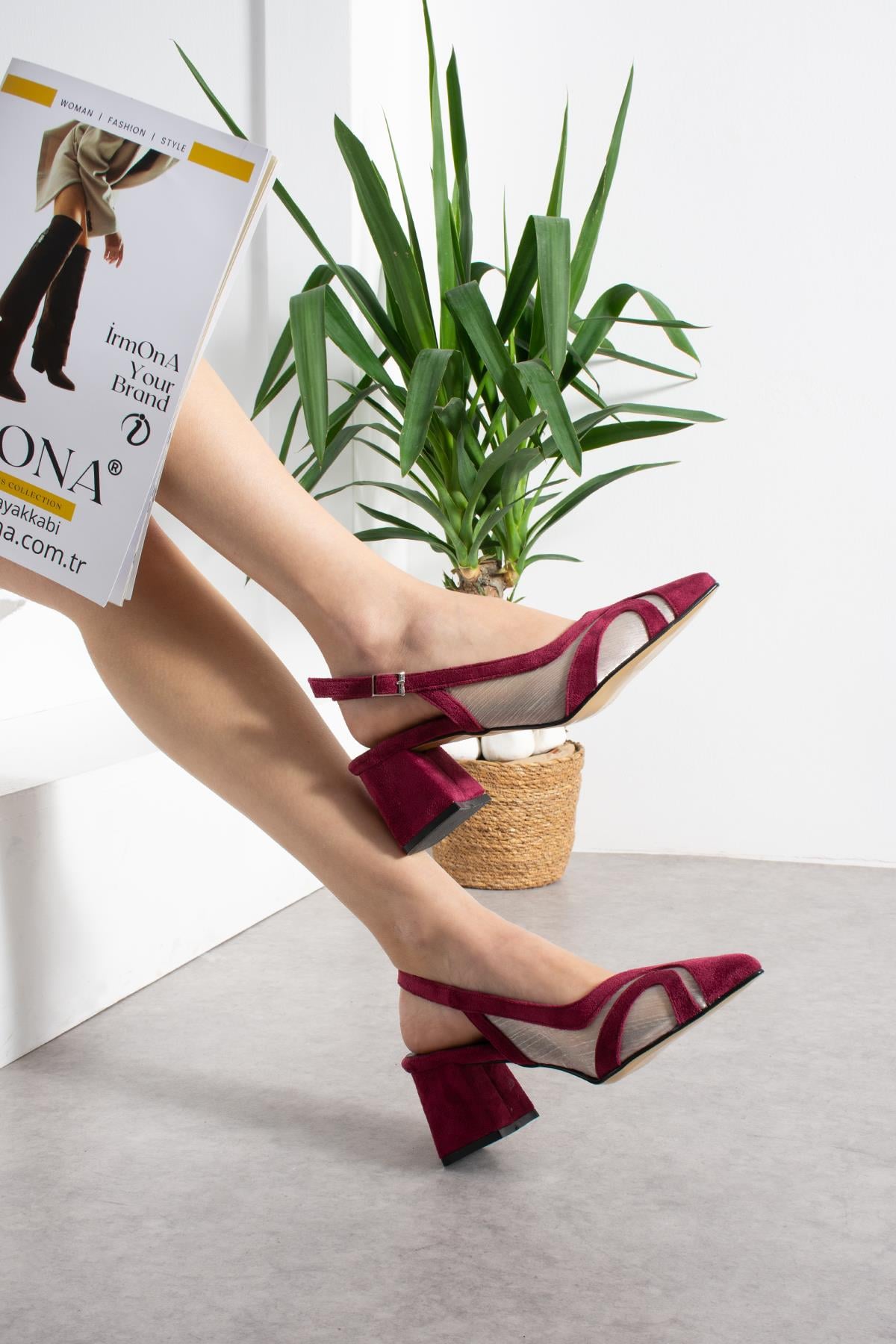 LAYAN BORDO SÜET 5 CM TOPUKLU SİVRİ BURUN