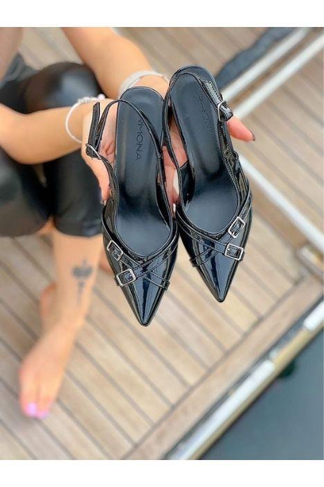 KENDI SİYAH METAL TOKALI SIVRI BURUN TOPUKLU SANDALET