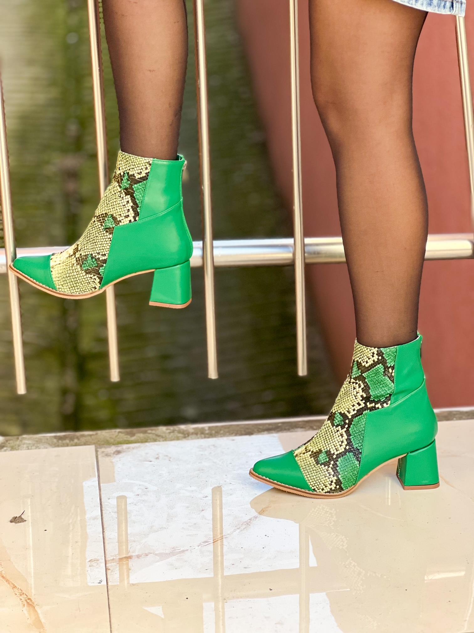 LORA YEŞİL DERİ YILAN DERİSİ DETAYLI 5 CM TOPUKLU BOT