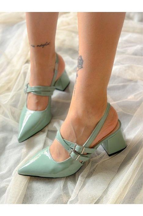 VERONİKA YEŞİL RUGAN 2 TOKALI KISA ÖKÇE SANDALET