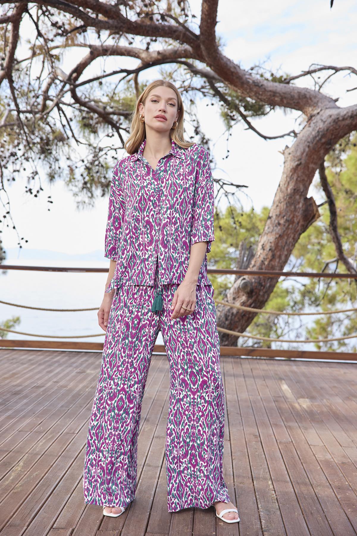 Desenli Önü Düğmeli Gömlek Yaka Alt Üst Takım