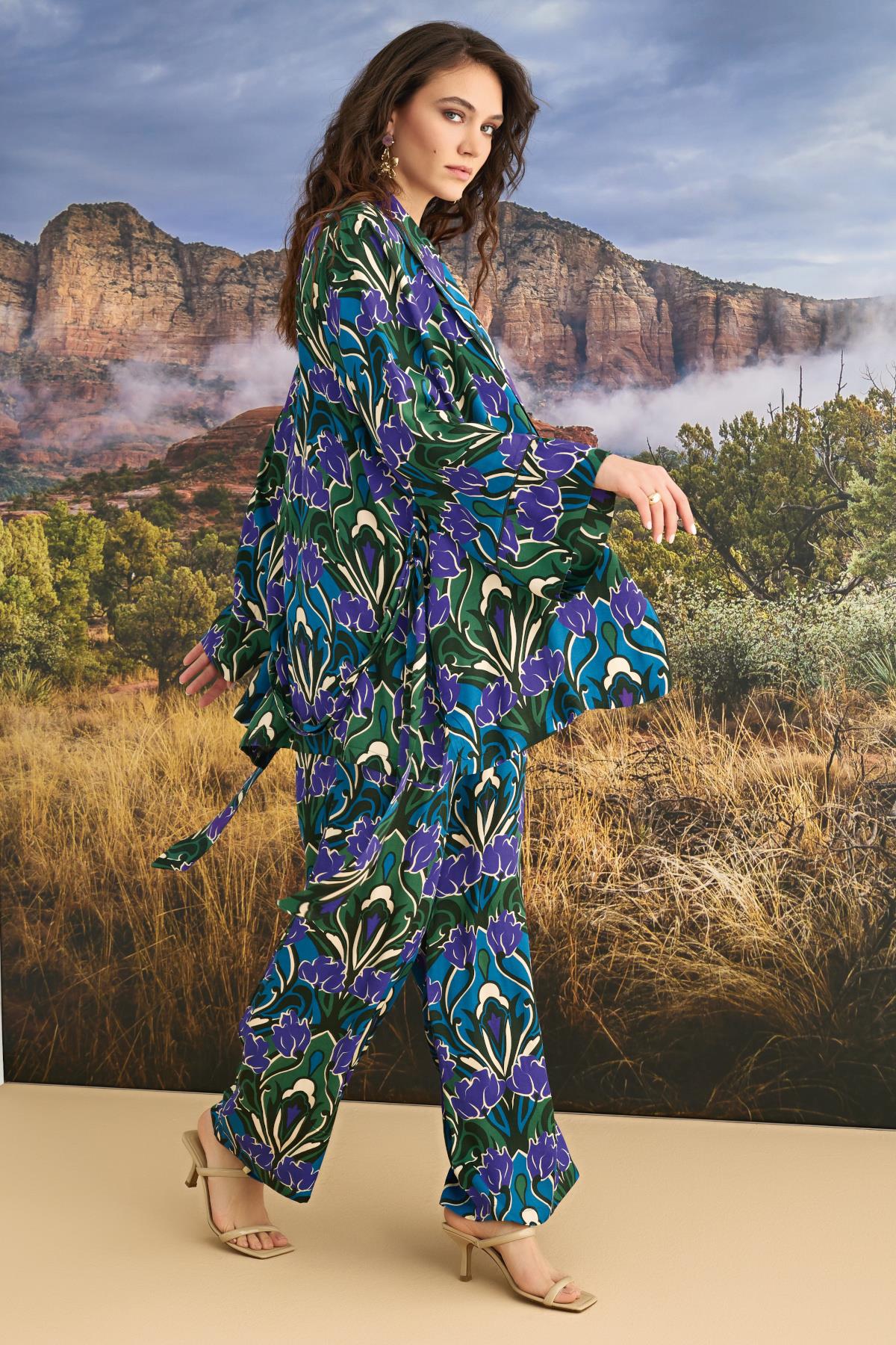 Çiçek Desenli 3lü Saten Pijama Takımı