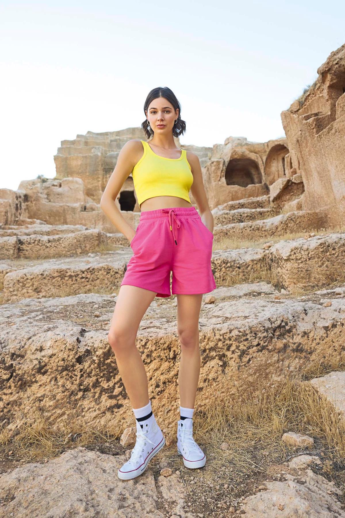 Kısa Kollu Calm Down 3lü Crop Alt Üst Takım