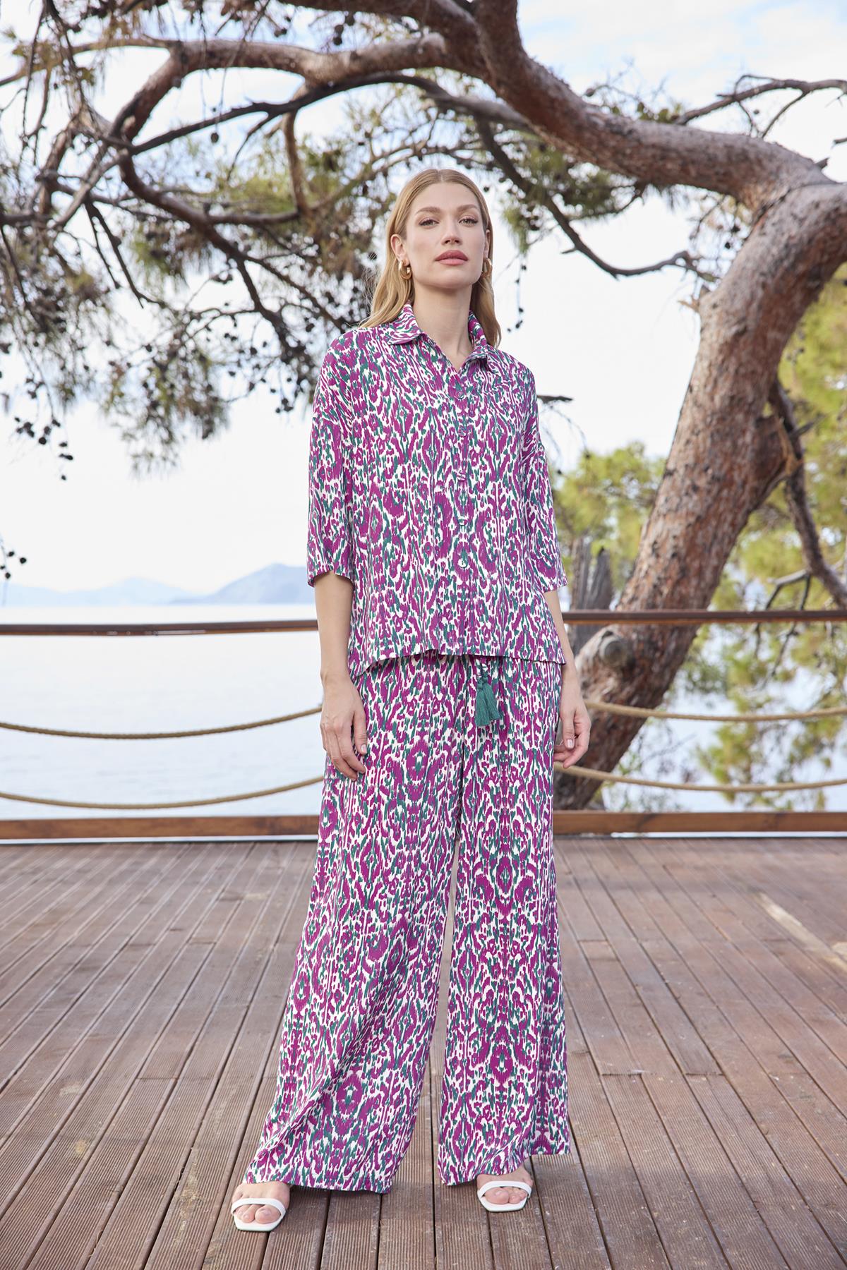 Desenli Önü Düğmeli Gömlek Yaka Alt Üst Takım