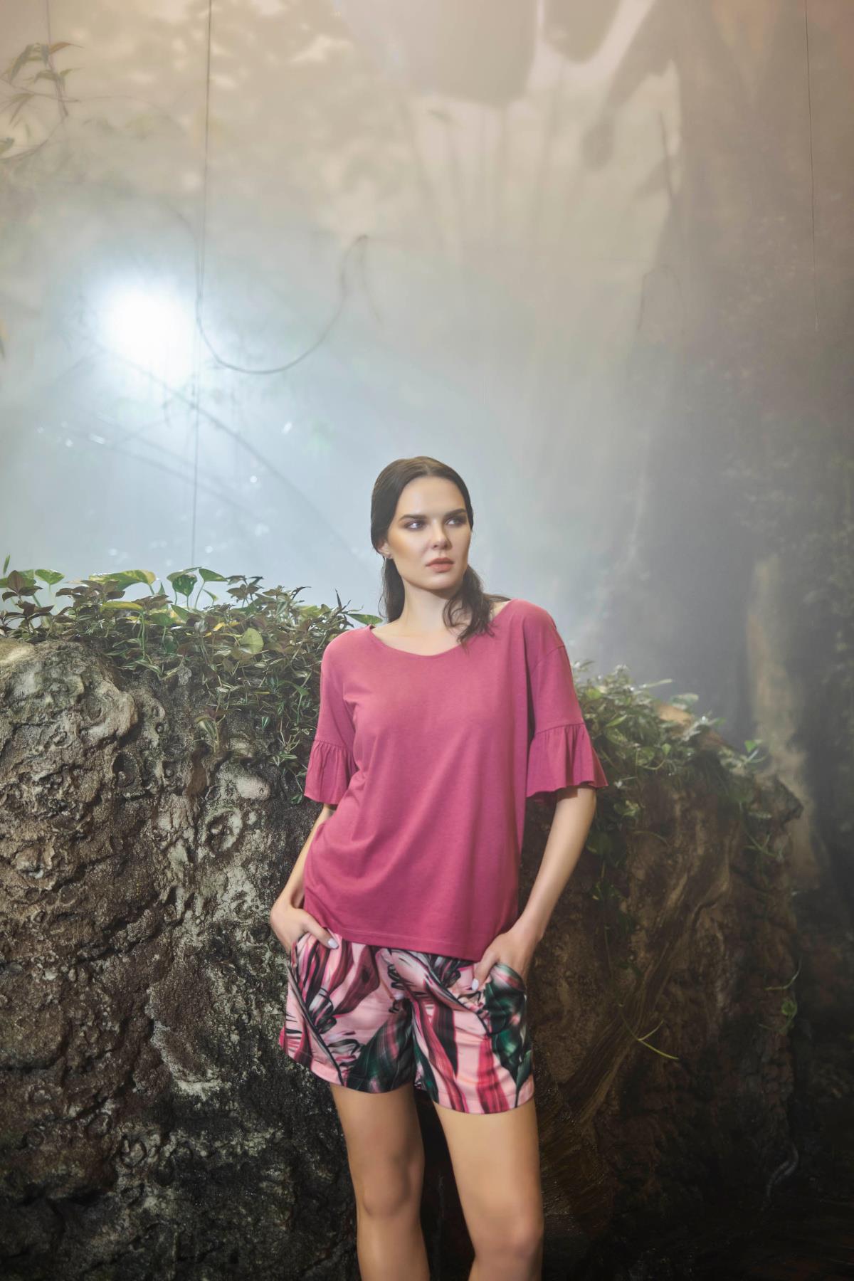 Yaprak Desenli Kolu Fırfırlı Saten Alt Üst Takım