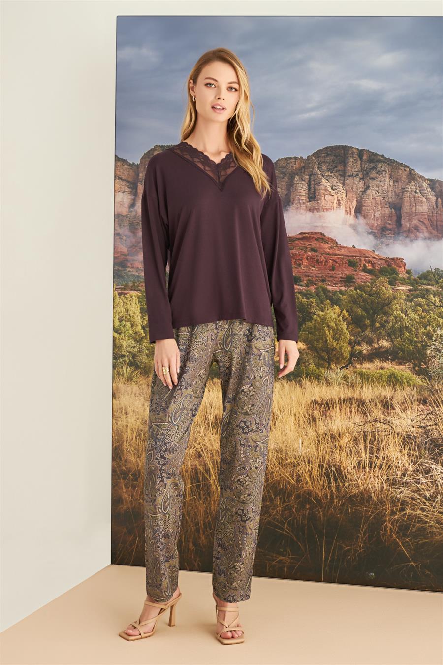 Etnik Desenli Dantelli Pijama Takımı