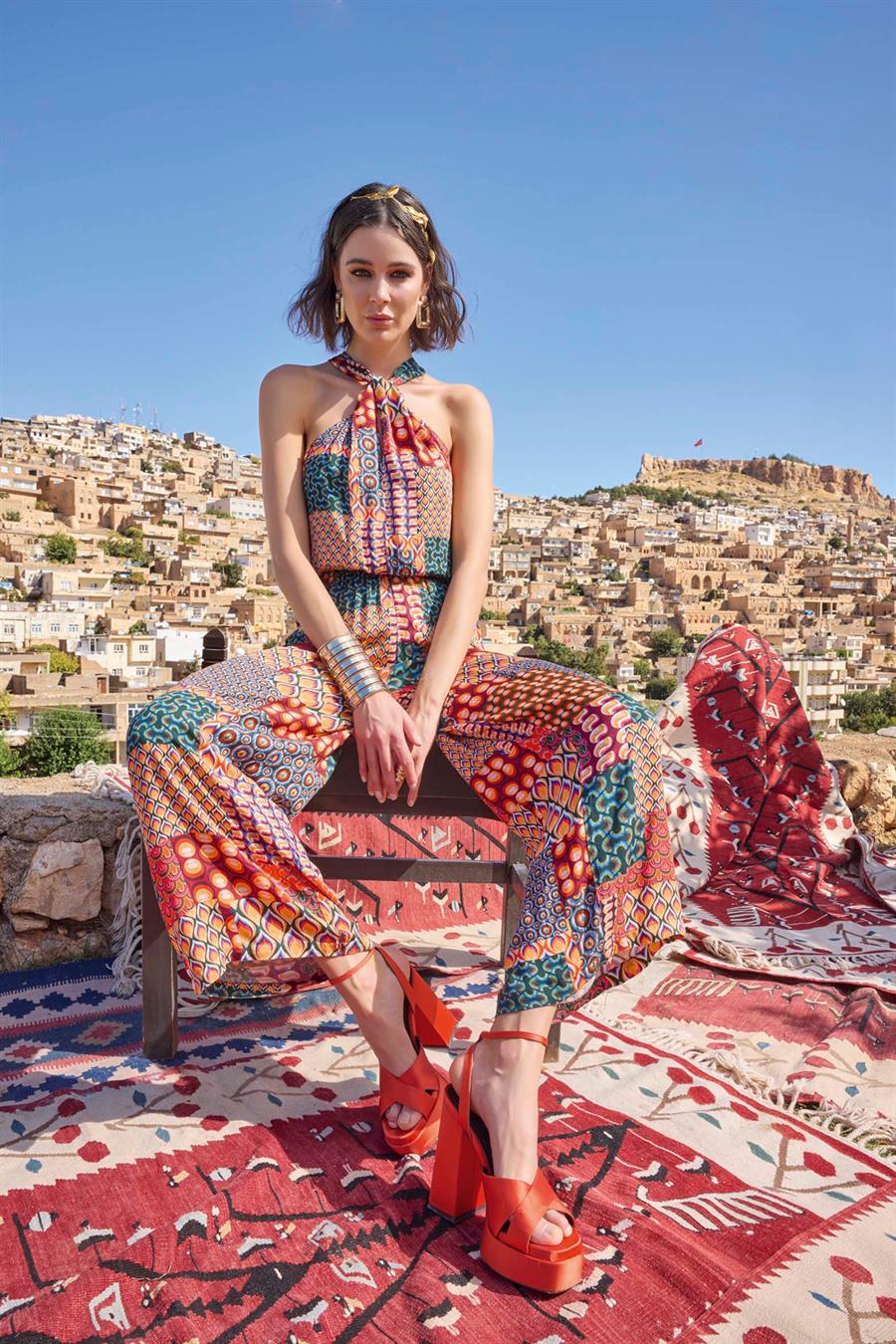 Etnik Desenli Saten Tulum